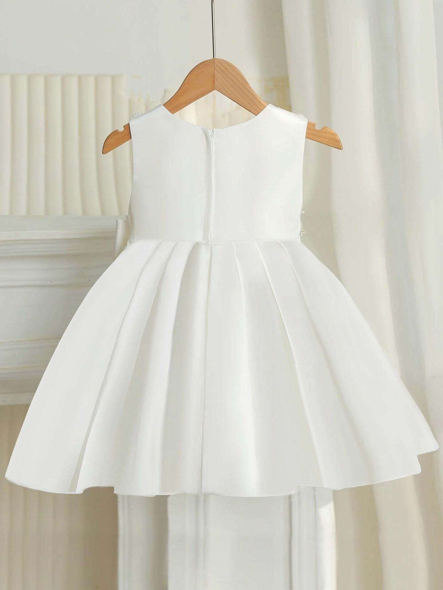 Young Girls Bridesmaid Dress - Maggie (White)