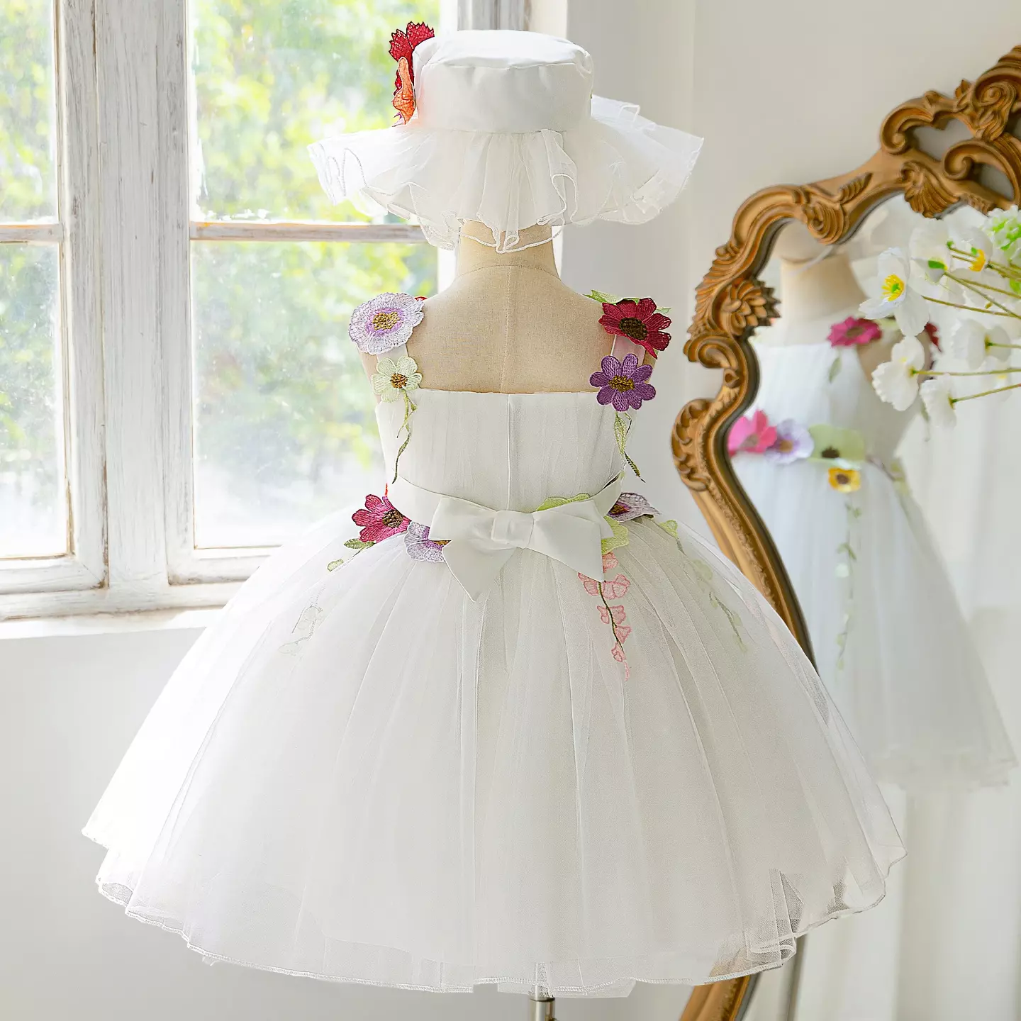 Dress & Hat Set - Aoi (White) | Floral Applique Flower Girl Dress