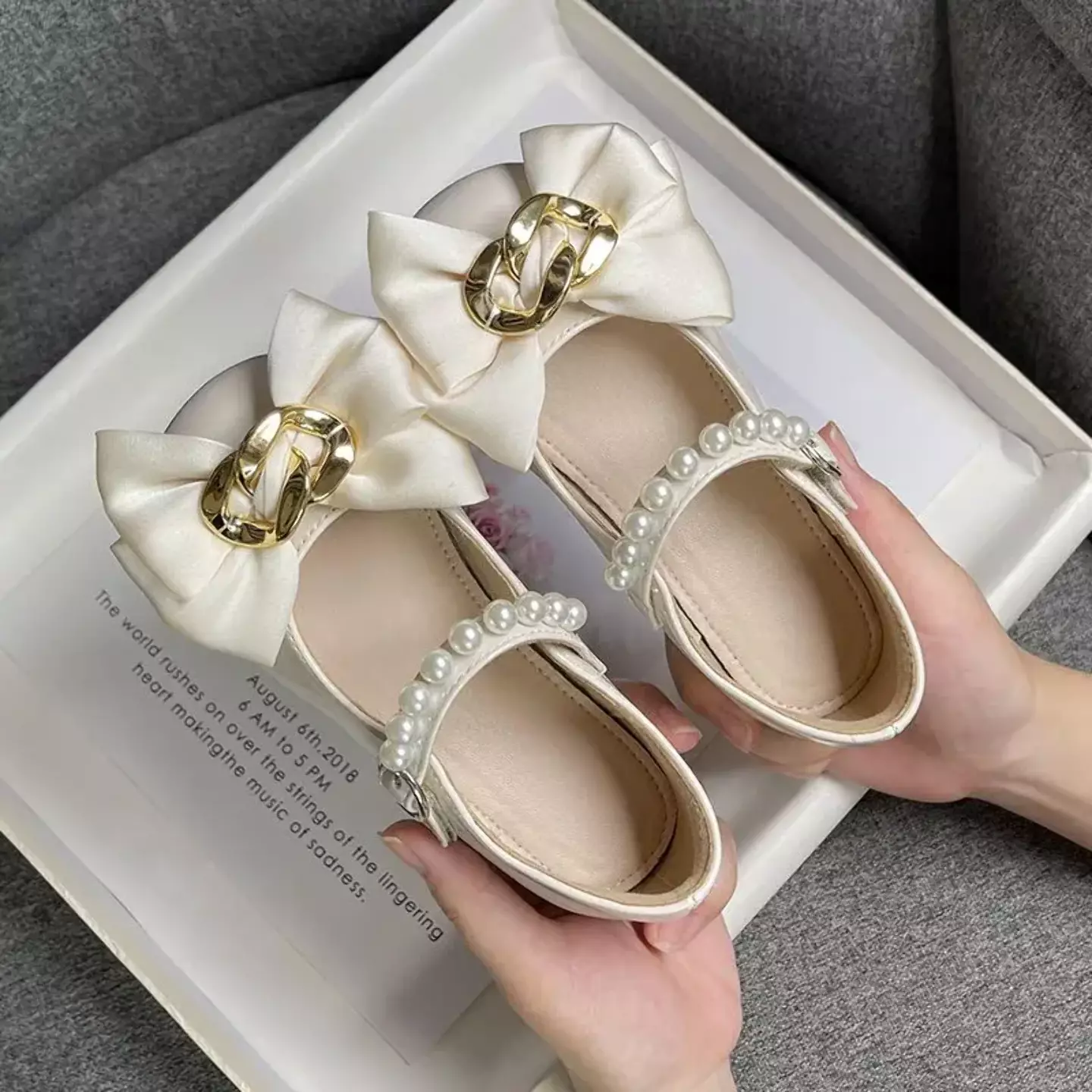 Shoes 10441 (Ivory)