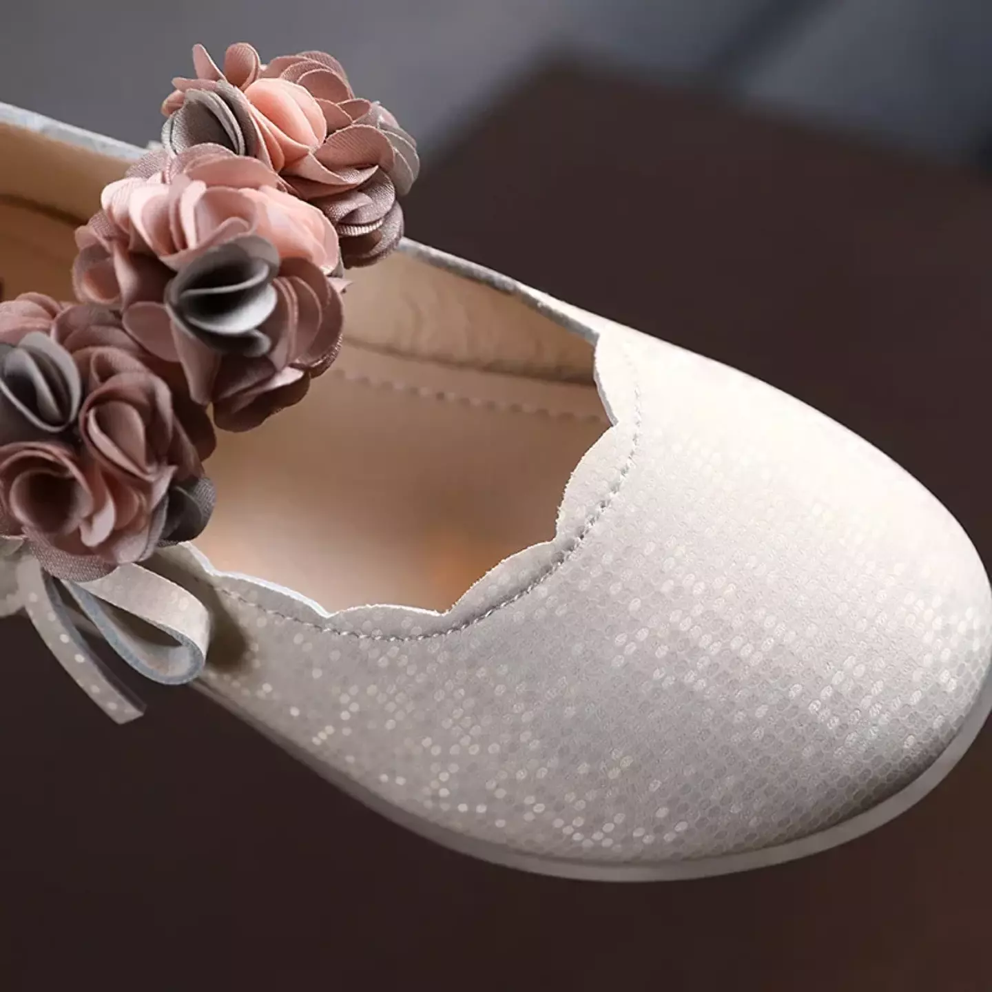 Toddler & Young Girls Ivory Floral Garland Strap Dress Shoes | Lucys 10633