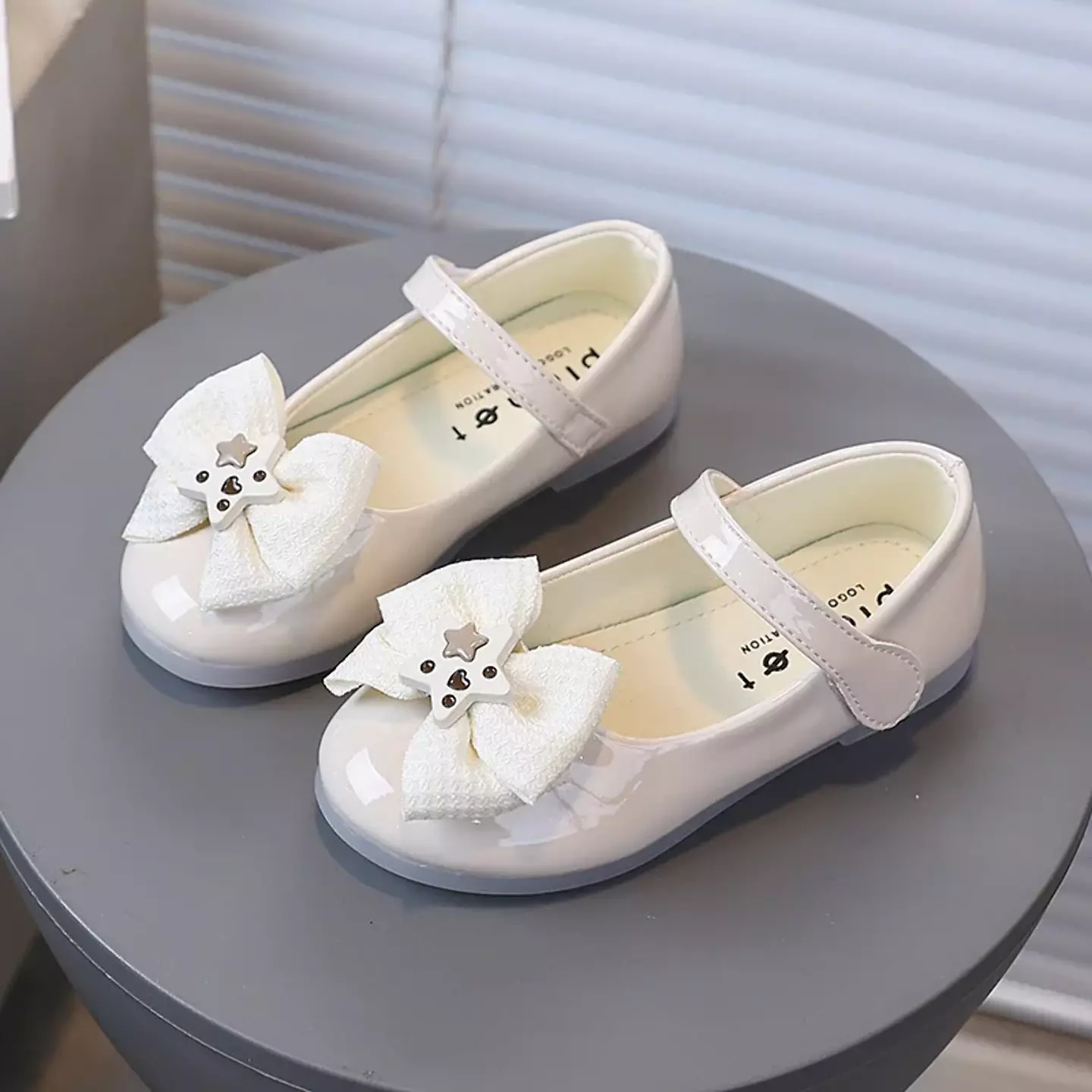 Shoes 10757 (Ivory)