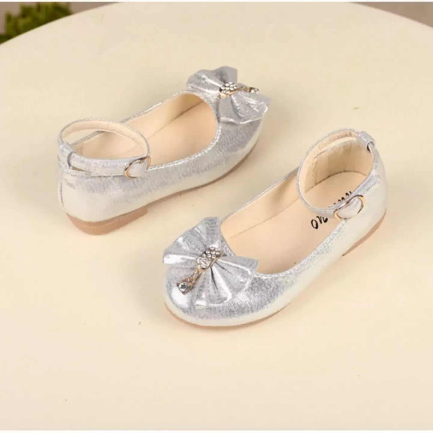 Toddler & Girls Silver Sparkle Finish Jewelled Bow Dress Shoes | Lucys 10814
