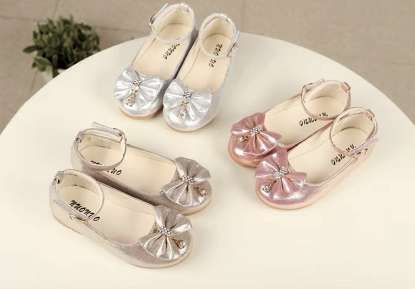 Toddler & Girls Silver Sparkle Finish Jewelled Bow Dress Shoes | Lucys 10814