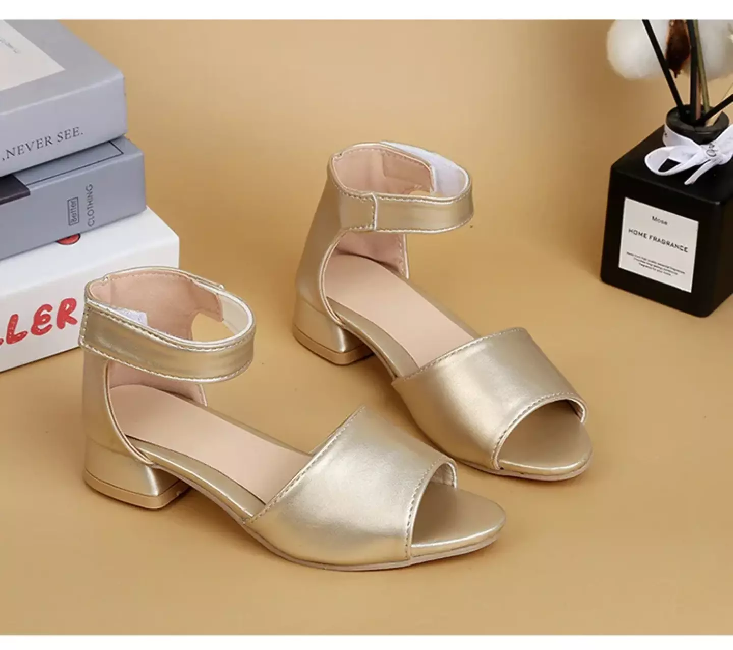 Shoes 11101 (Gold)