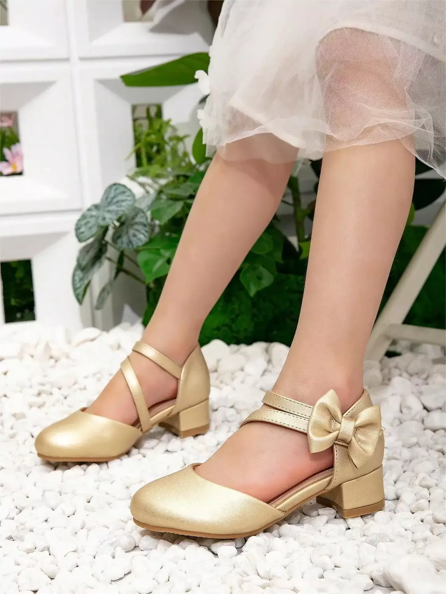 Girls Gold Side Bow Crossover Dress Shoes | Lucys 11152
