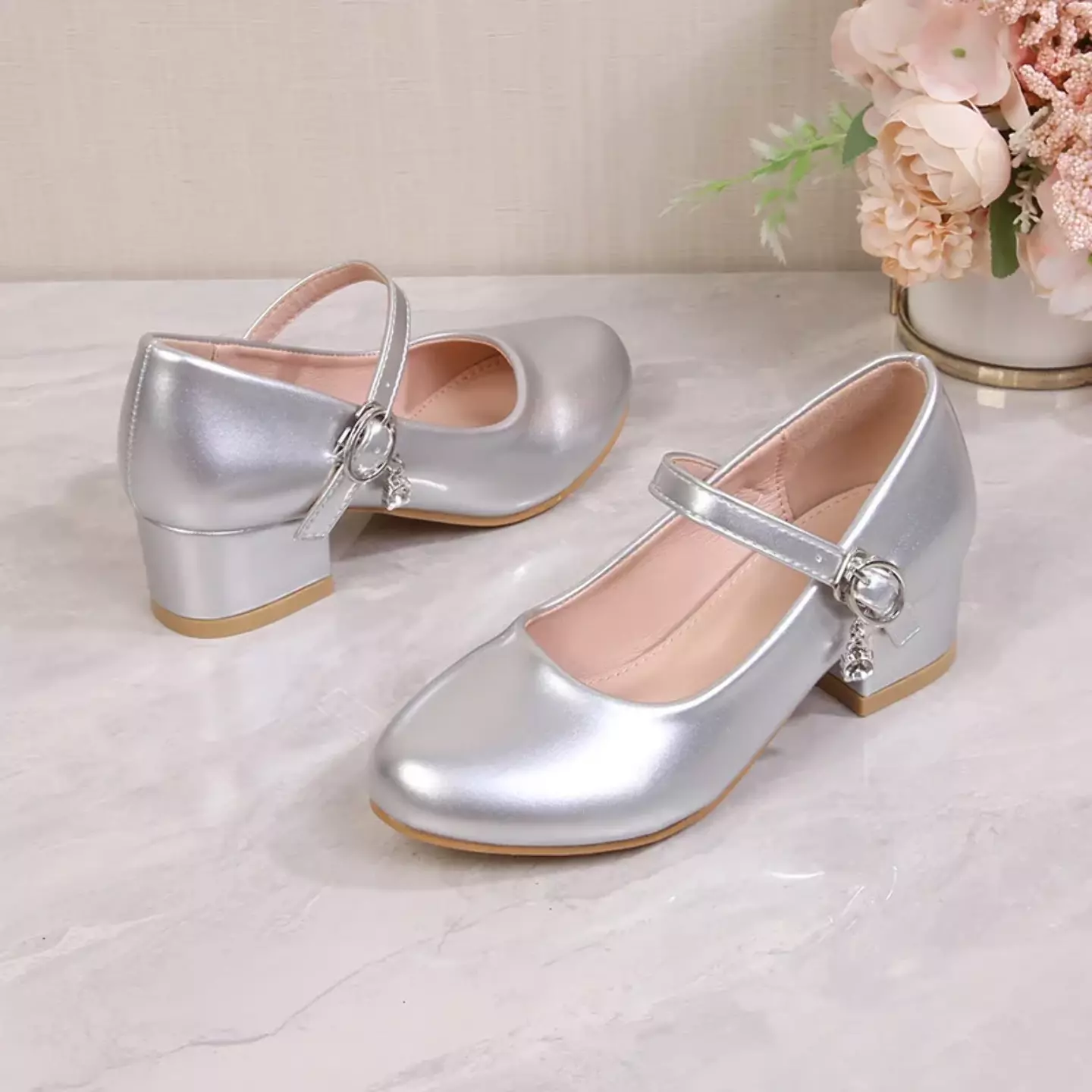 Girls Silver Pendant Buckle Mary Jane Shoes | Lucys 11168