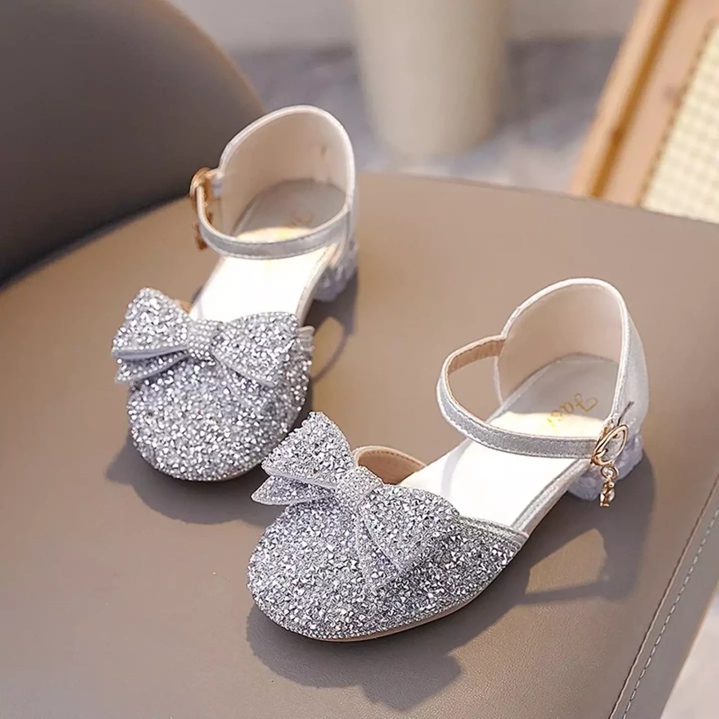 Girls Silver Chain Buckle Glitter Bow Dress Shoes | Lucys 11240