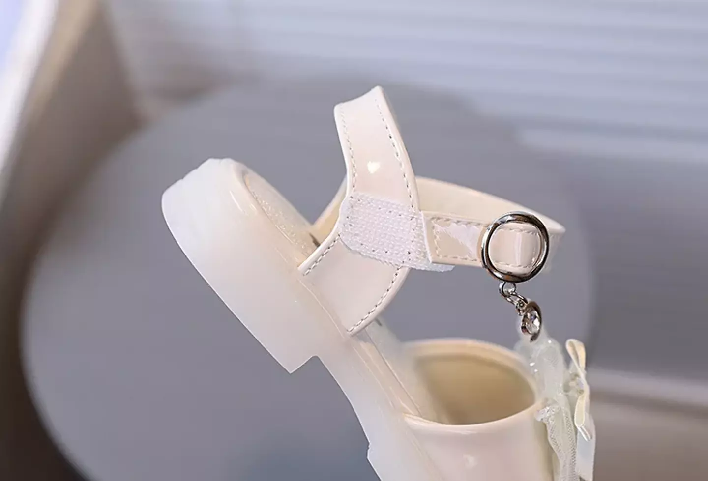 Baby, Toddler & Young Girls Ivory Ruffled Bow Beaded Platform Sandals | Lucys 11292