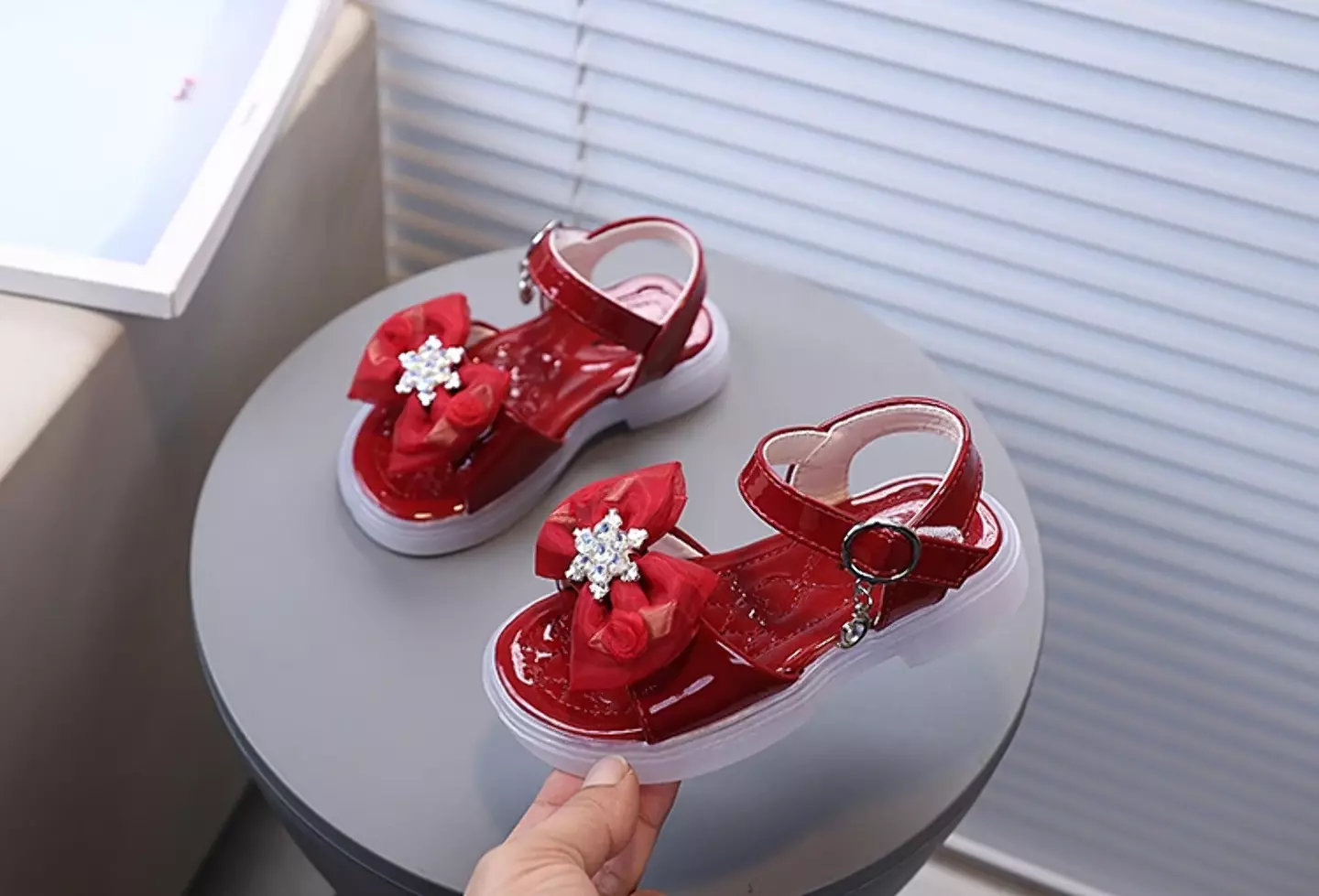 Baby, Toddler & Young Girls Maroon Star Centre Bow Sandals | Lucys 11305
