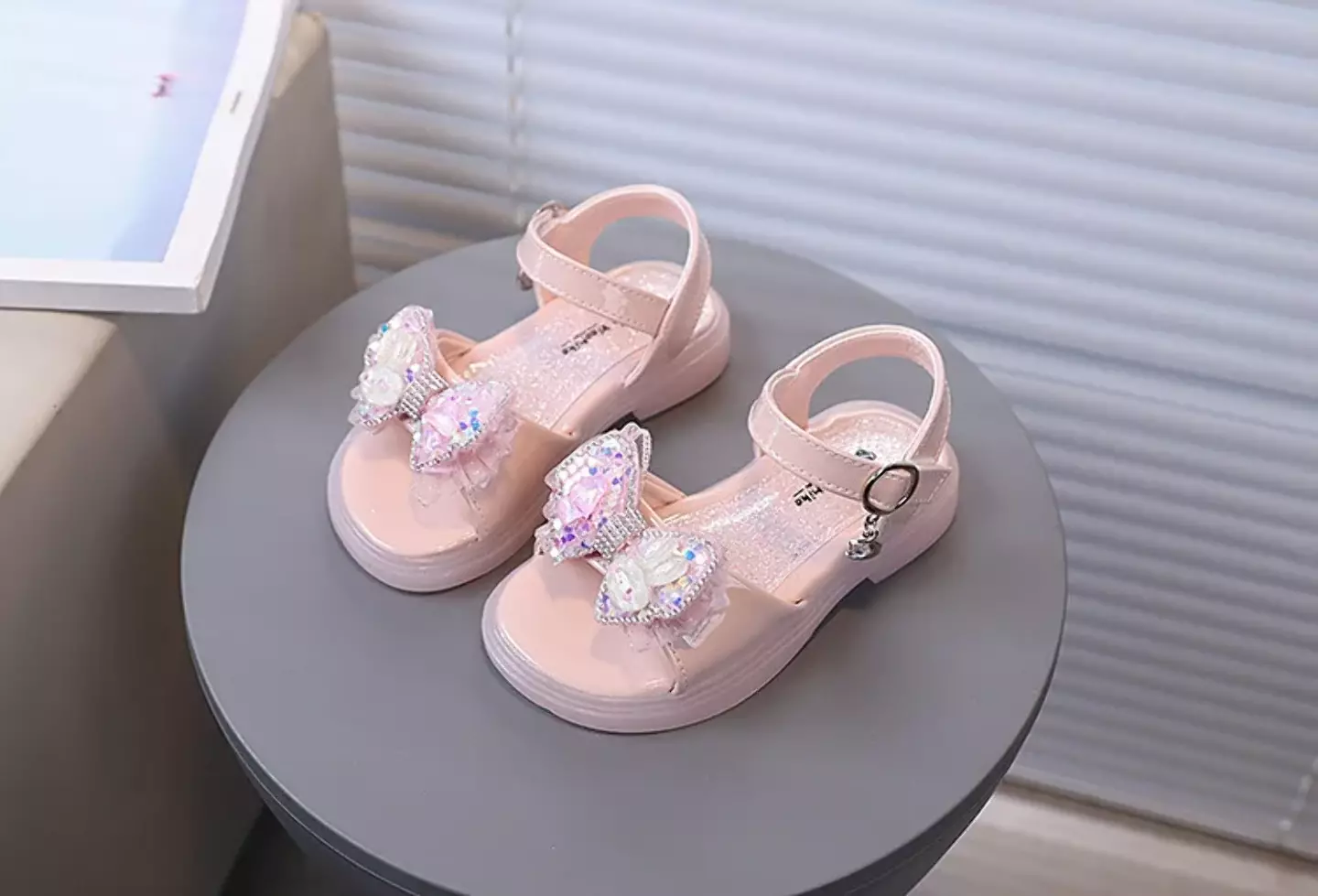 Baby, Toddler & Young Girls Peach Pink Heart Confetti Bow Ankle Ring Sandals | Lucys 11304