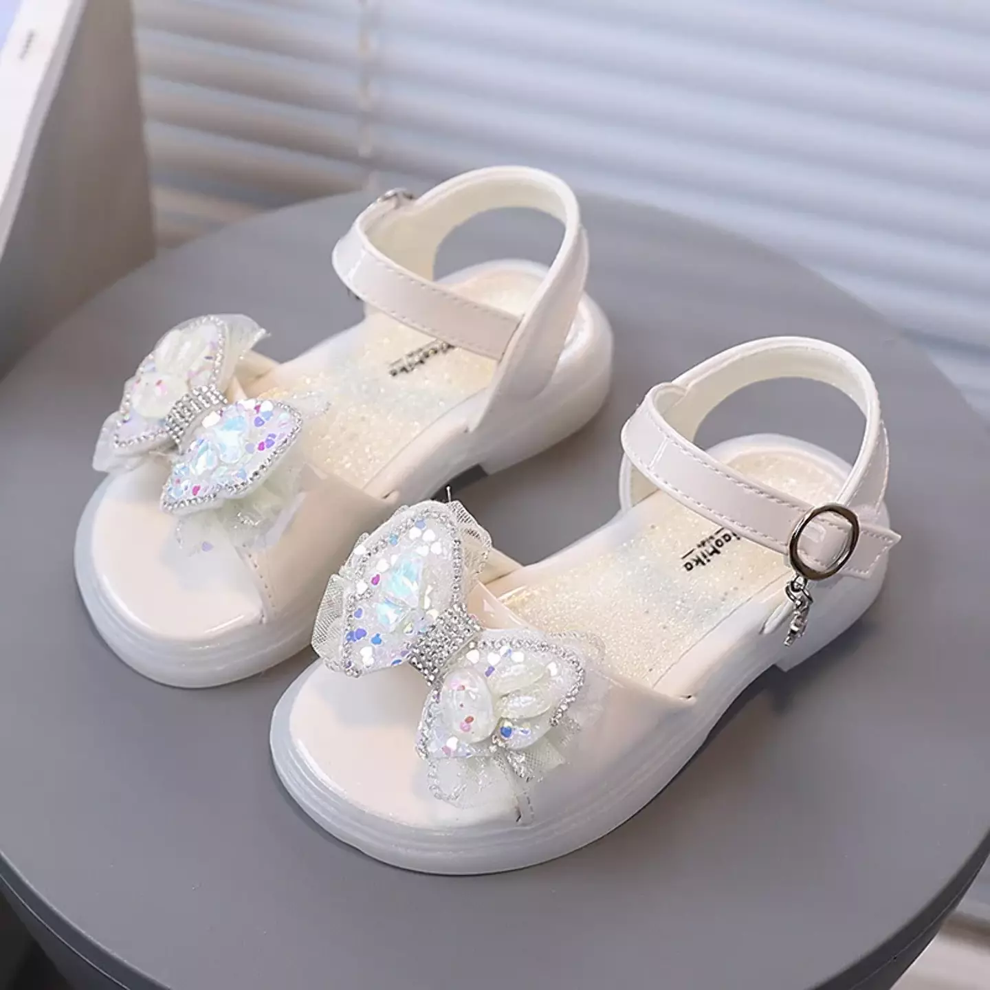 Shoes 11302 (Ivory)