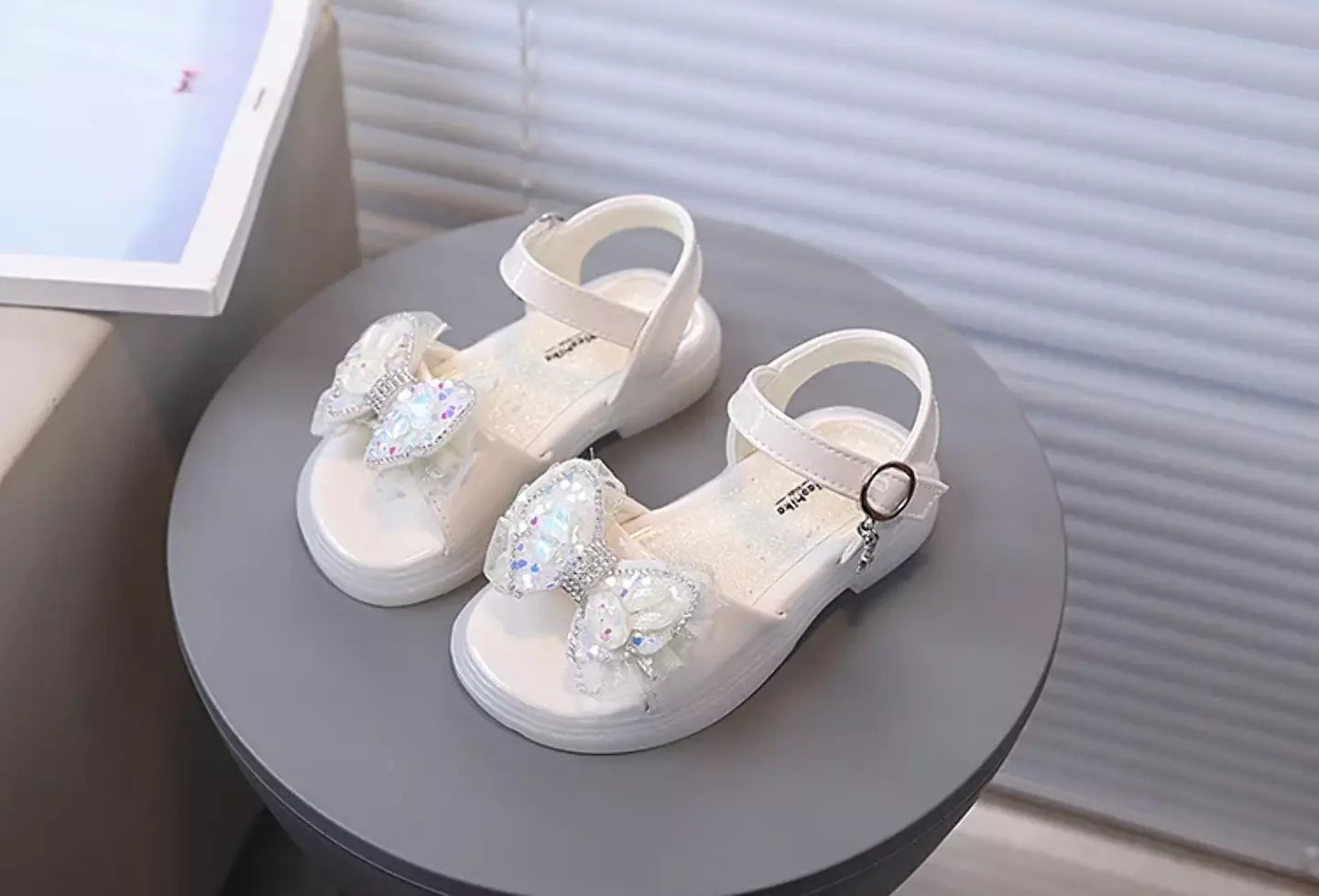 Baby, Toddler & Young Girls Ivory Heart Confetti Bow Ankle Ring Sandals | Lucys 11302