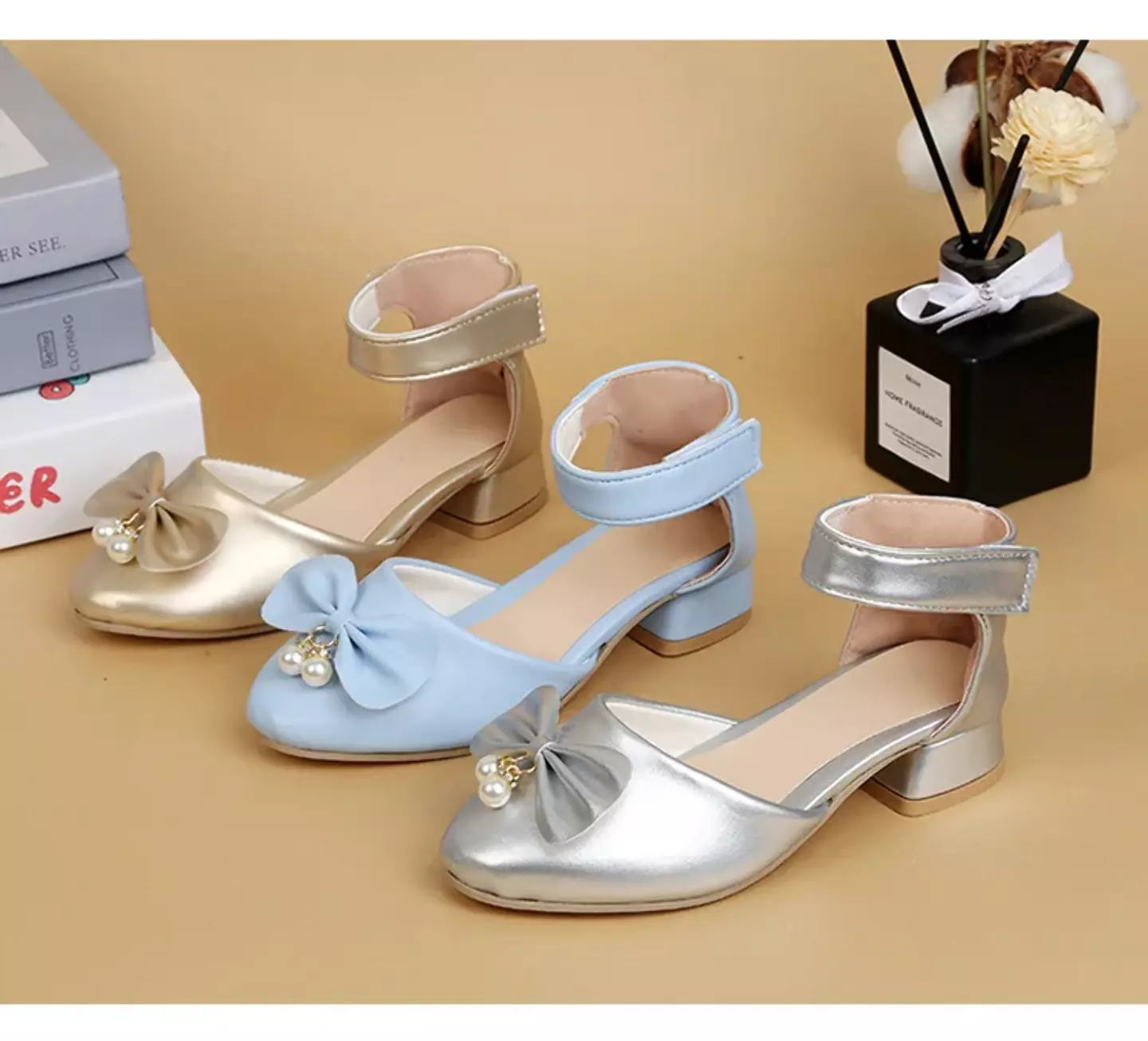 Young Girls & Girls Silver Pearl Cluster Bow Ankle Band Dress Shoes | Lucys 11328