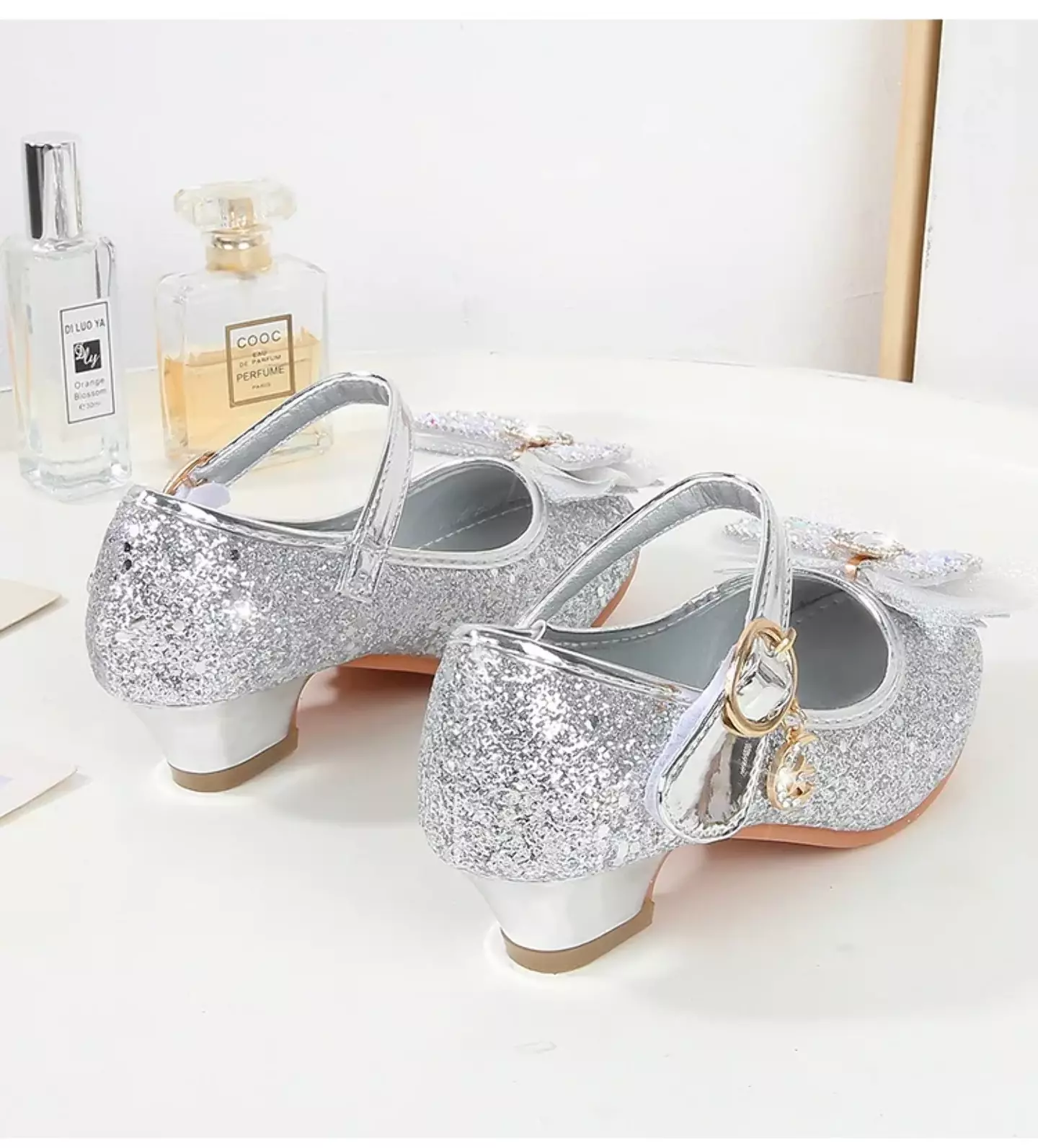 Young Girls & Girls Silver Dangling Charm Glitter Bow Mary Janes | Lucys 11344