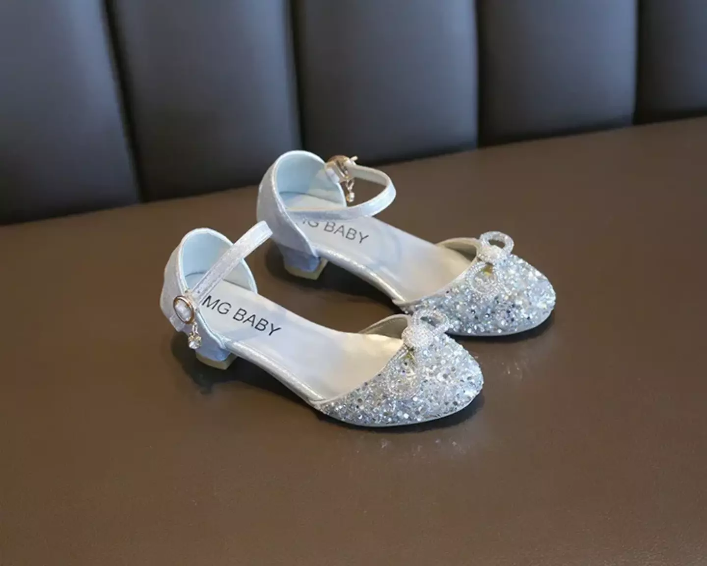 Young Girls & Girls Silver Crystal Rimmed Toe Cap Bow Dress Shoes | Lucys 11465