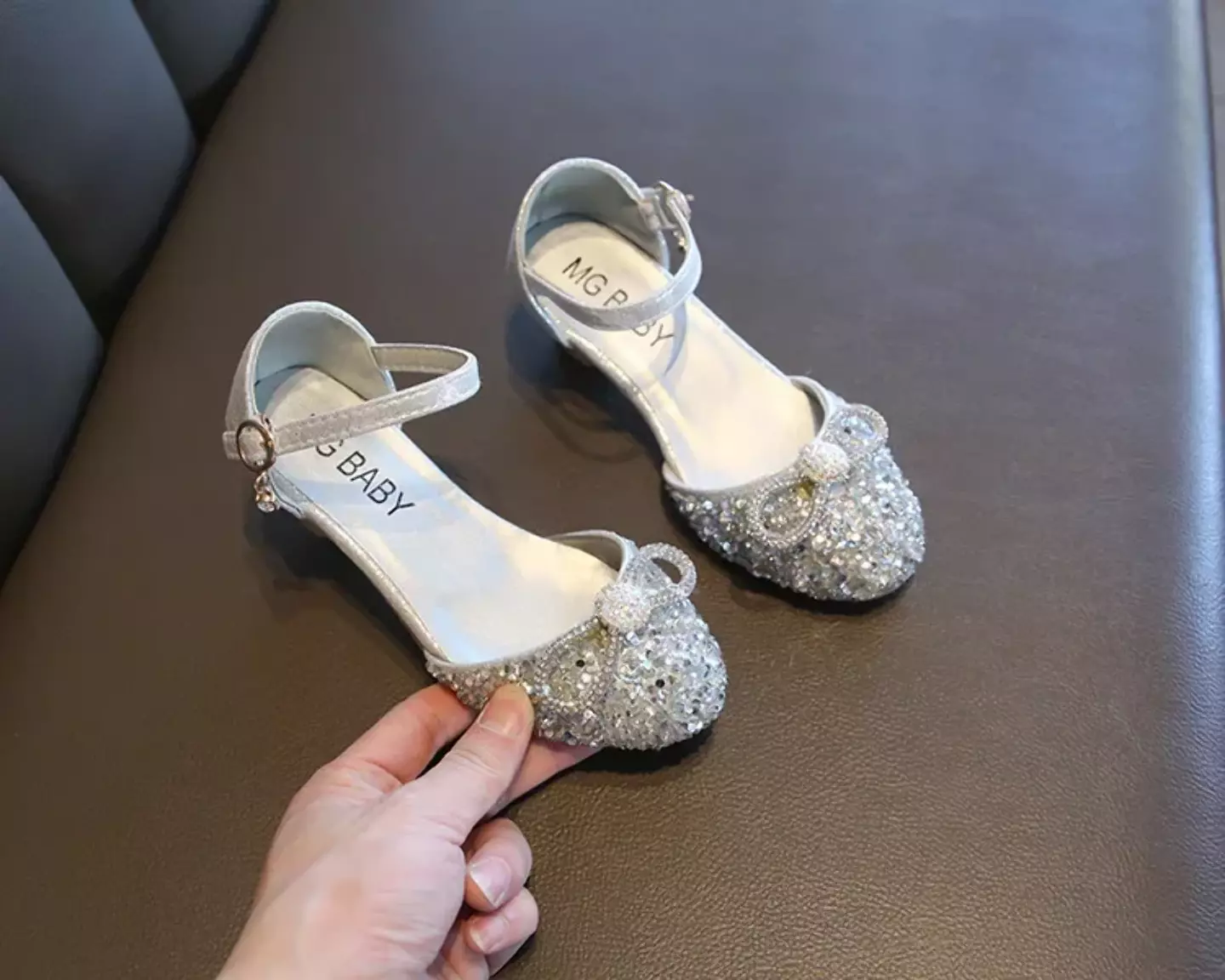 Young Girls & Girls Silver Crystal Rimmed Toe Cap Bow Dress Shoes | Lucys 11465