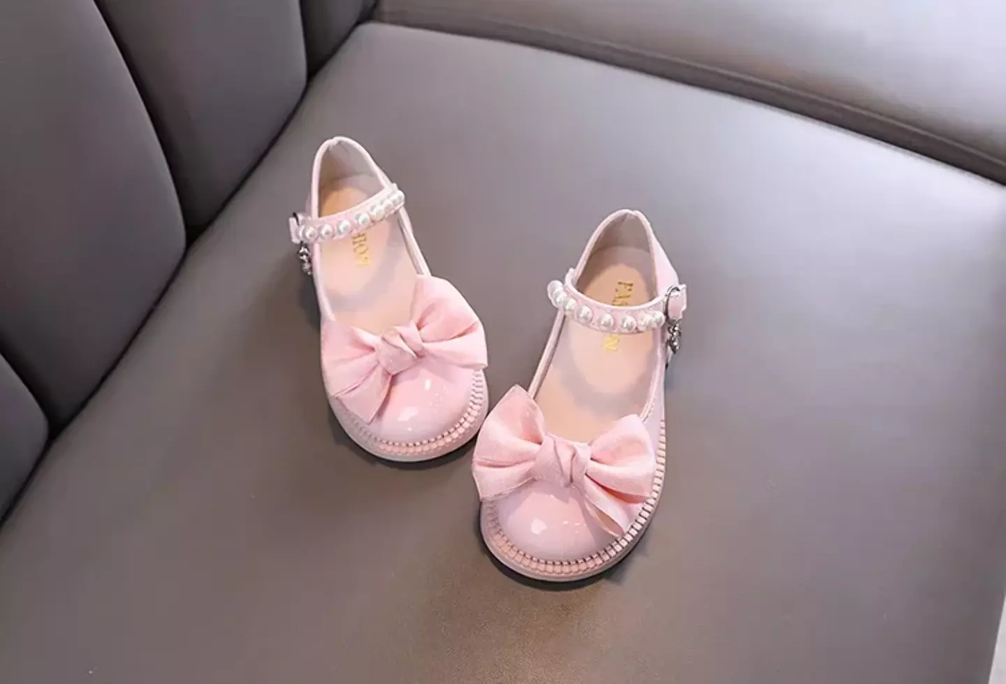 Toddler, Young Girls & Girls Pink Knotted Bow Pearl Strap Block Heel Shoes | Lucys 11474