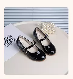Young Girls & Girls Black Glossy Buckle Charm Mary Jane Dress Shoes | Lucys 11476