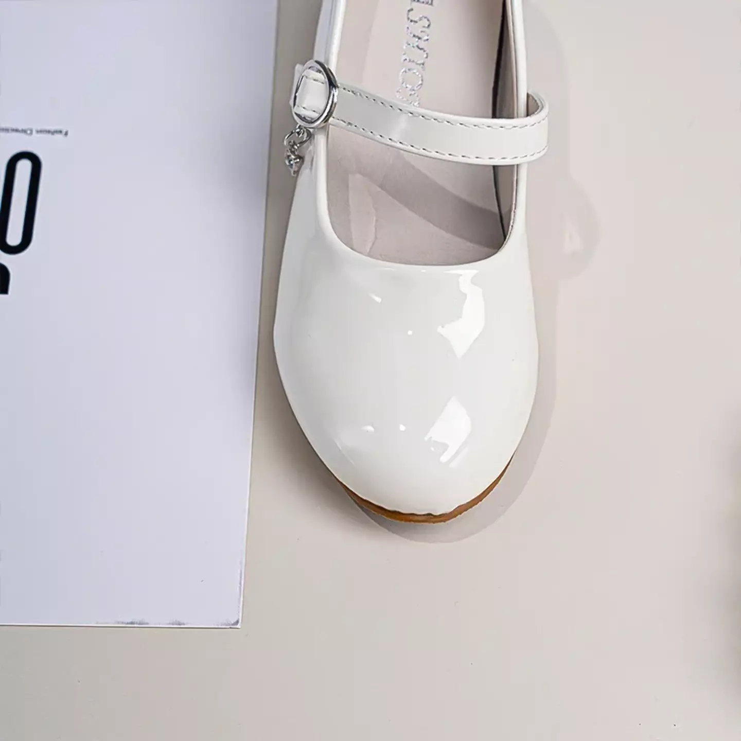 Young Girls & Girls Ivory Glossy Buckle Charm Mary Jane Dress Shoes | Lucys 11475