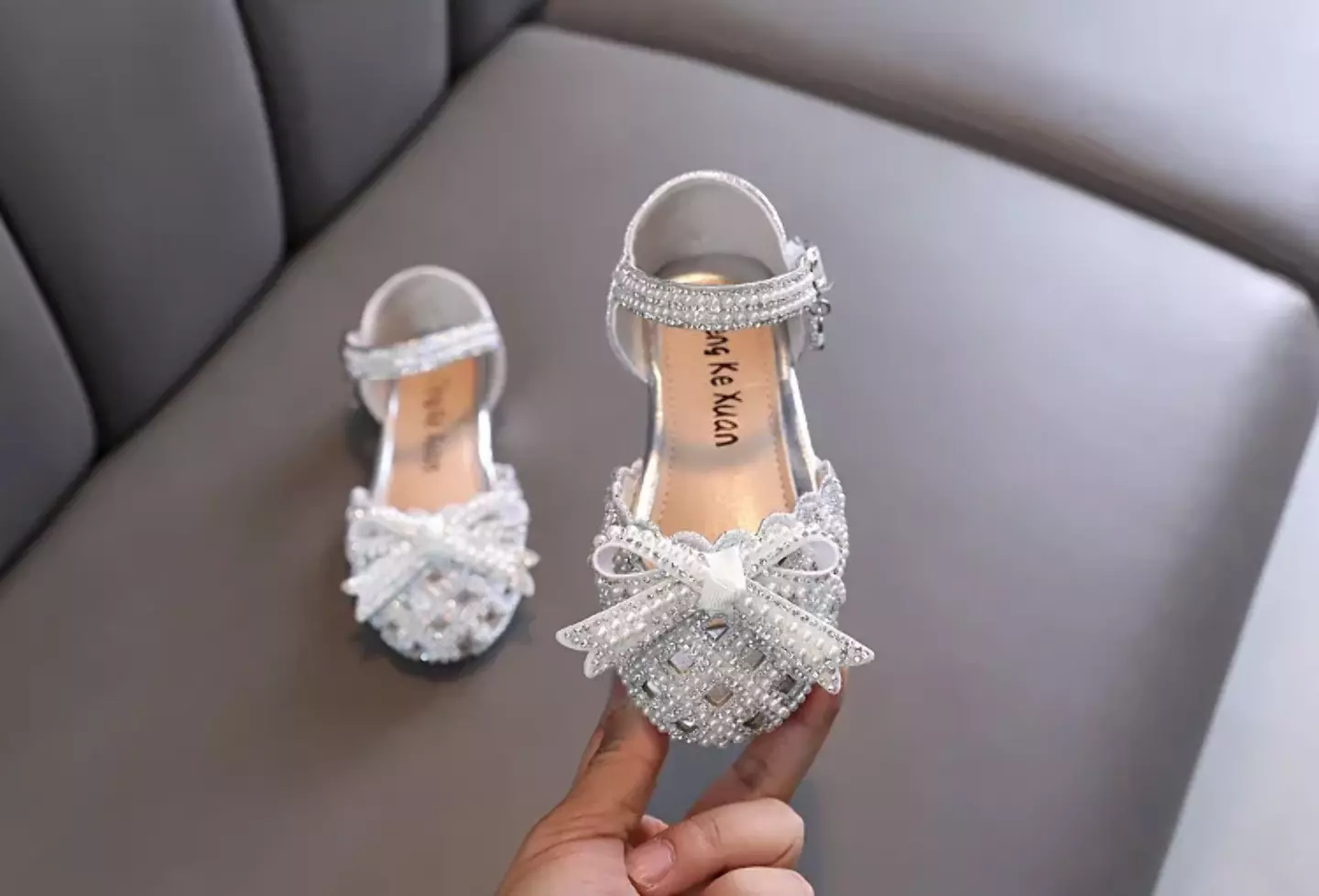 Toddler, Young Girls & Girls Silver Openwork Pearl Bow Ankle Strap Shoes | Lucys 11497