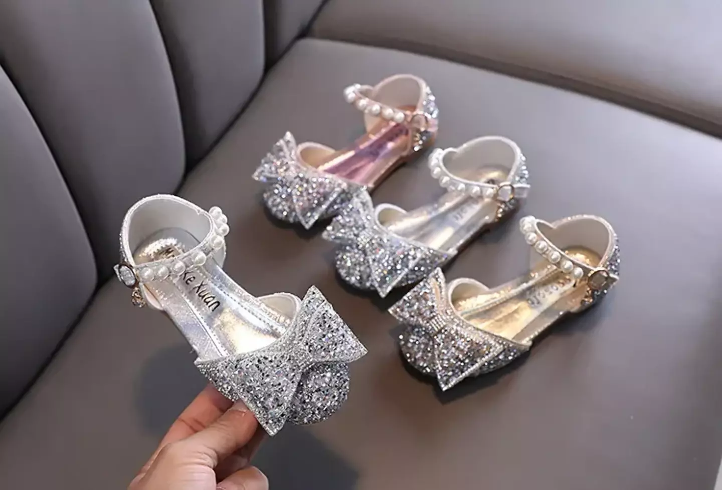 Toddler, Young Girls & Girls Ivory Pearl Rail Glitter Bow Dress Shoes | Lucys 11508