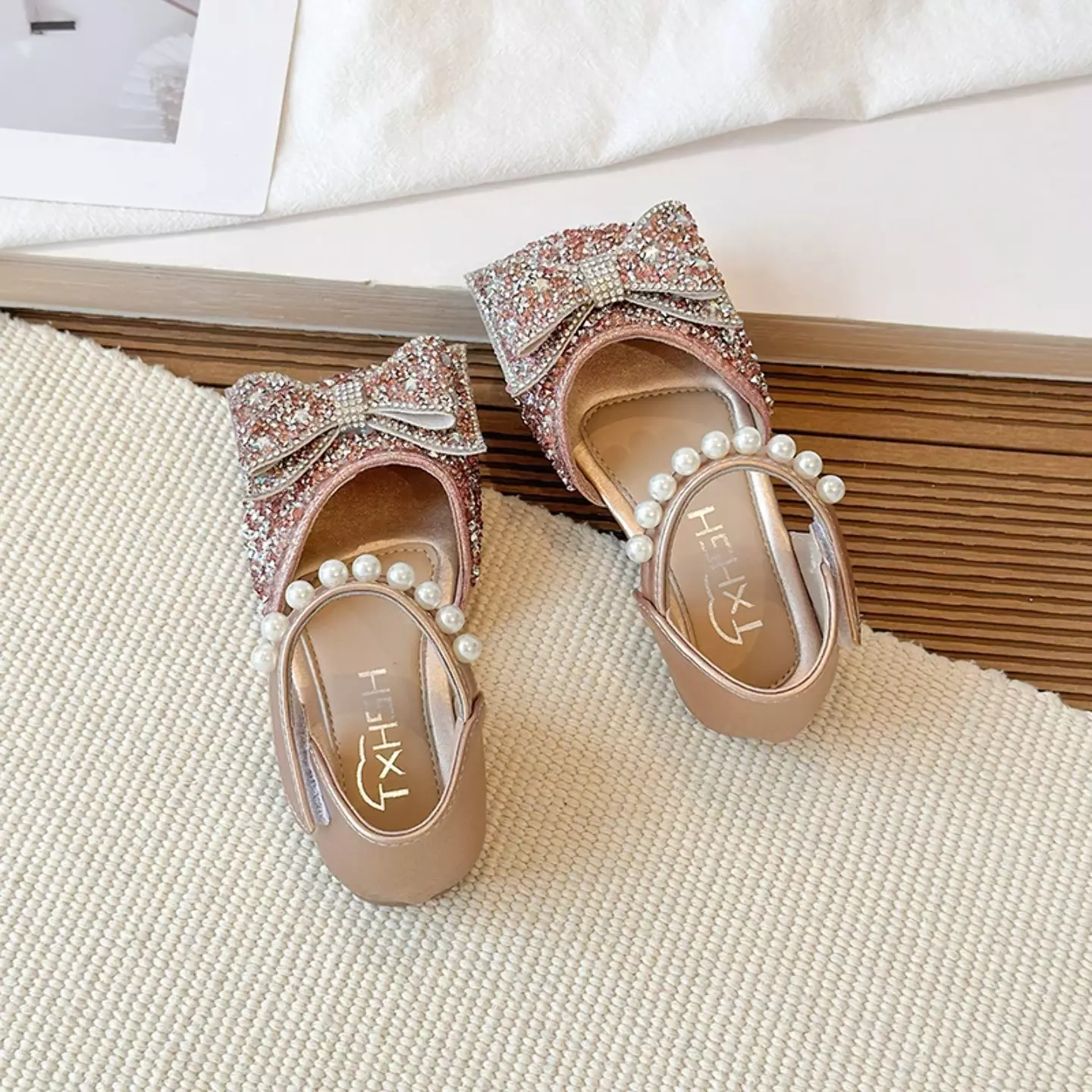 Toddler, Young Girls & Girls Pink Pearl Row Rhinestone Bow Dress Shoes | Lucys 11520