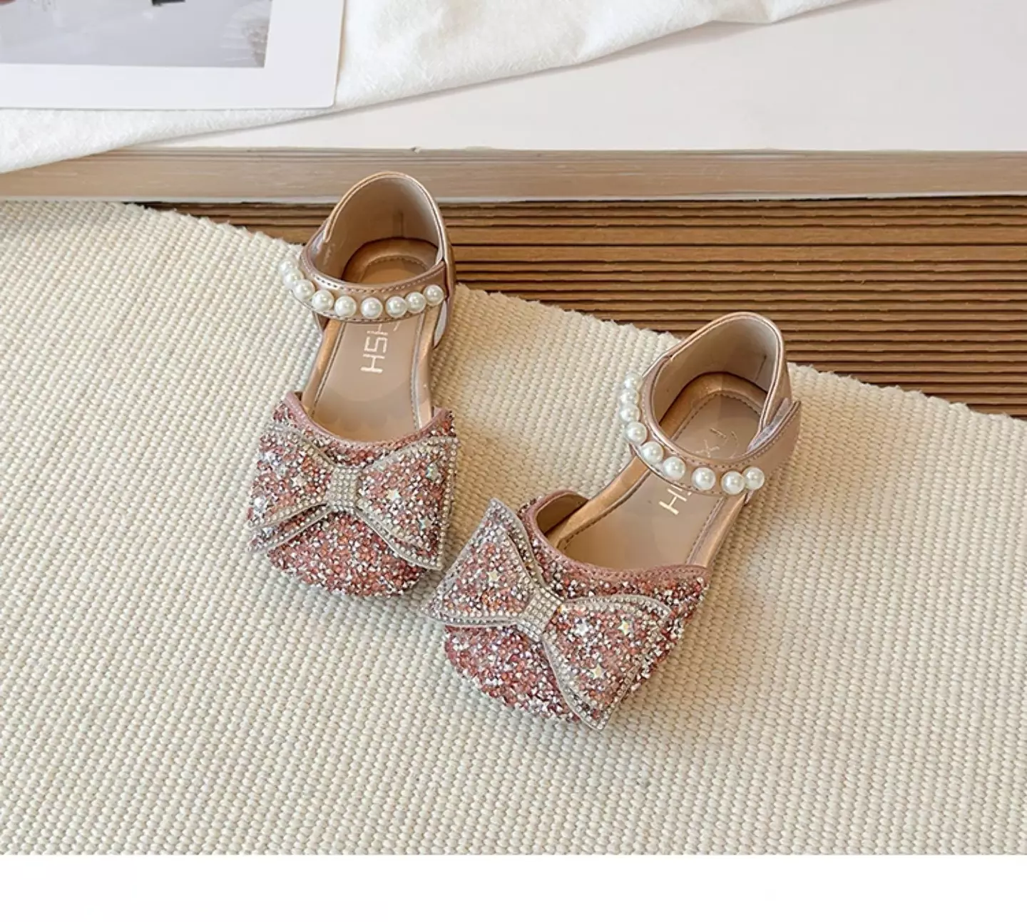 Toddler, Young Girls & Girls Pink Pearl Row Rhinestone Bow Dress Shoes | Lucys 11520