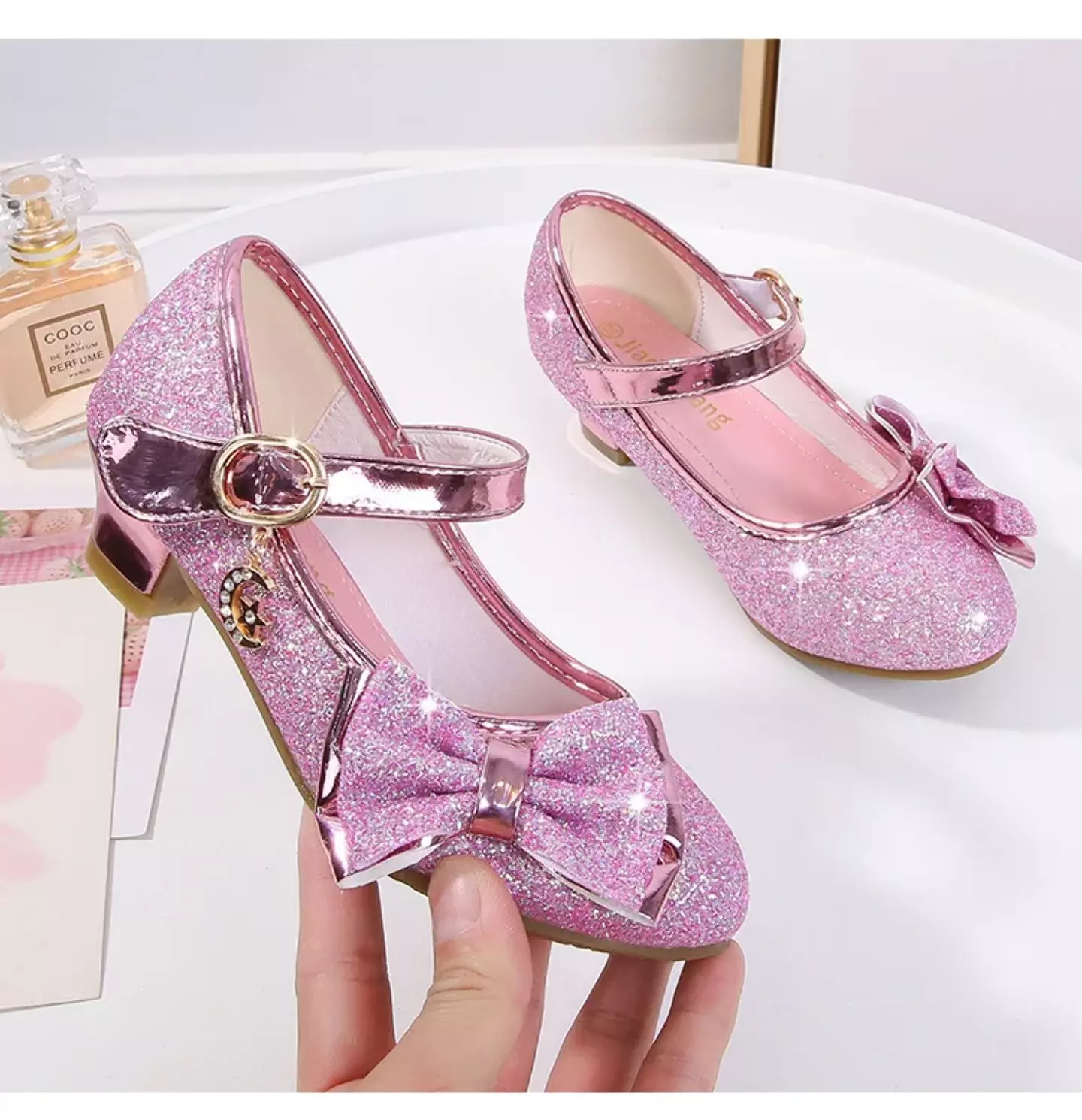 Young Girls & Girls Pink Halo Trim Glitter Block Heel Mary Janes | Lucys 11531