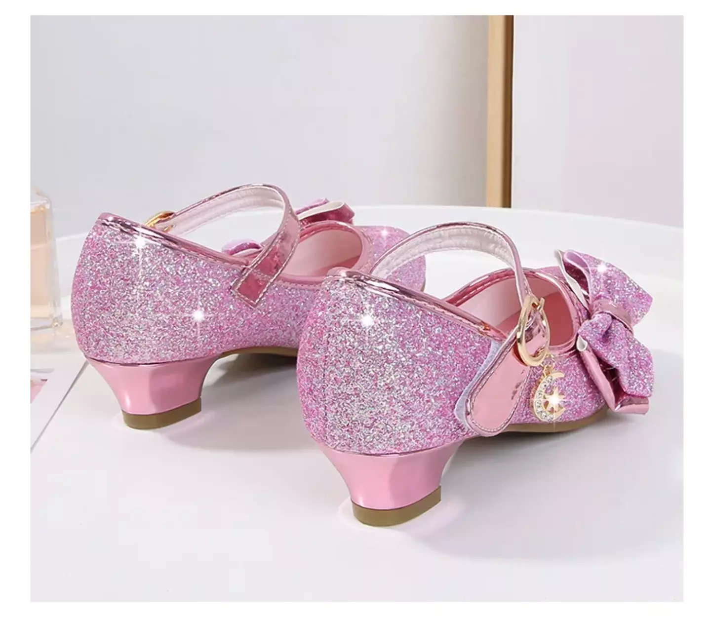 Young Girls & Girls Pink Halo Trim Glitter Block Heel Mary Janes | Lucys 11531