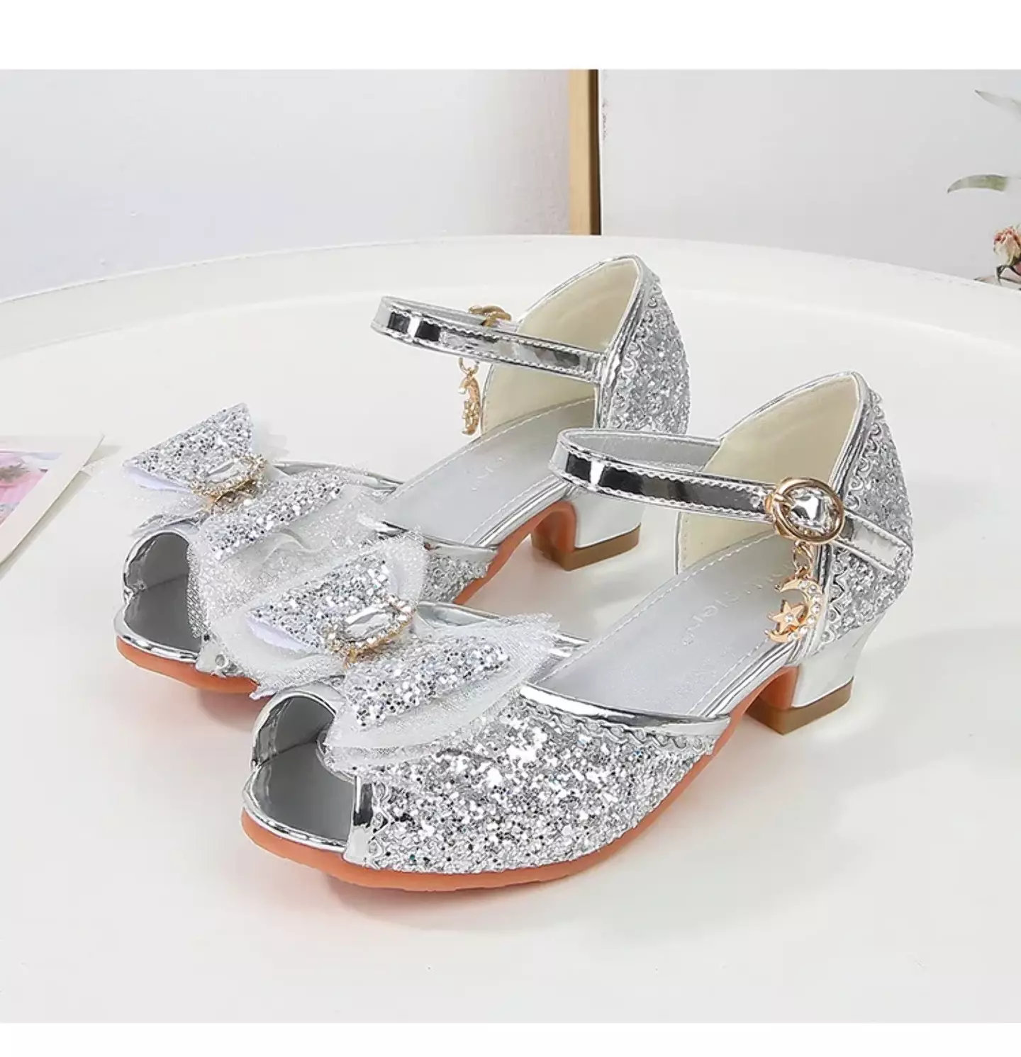 Young Girls & Girls Silver Frosted Bow Peep Toe Block Heel Shoes | Lucys 11559