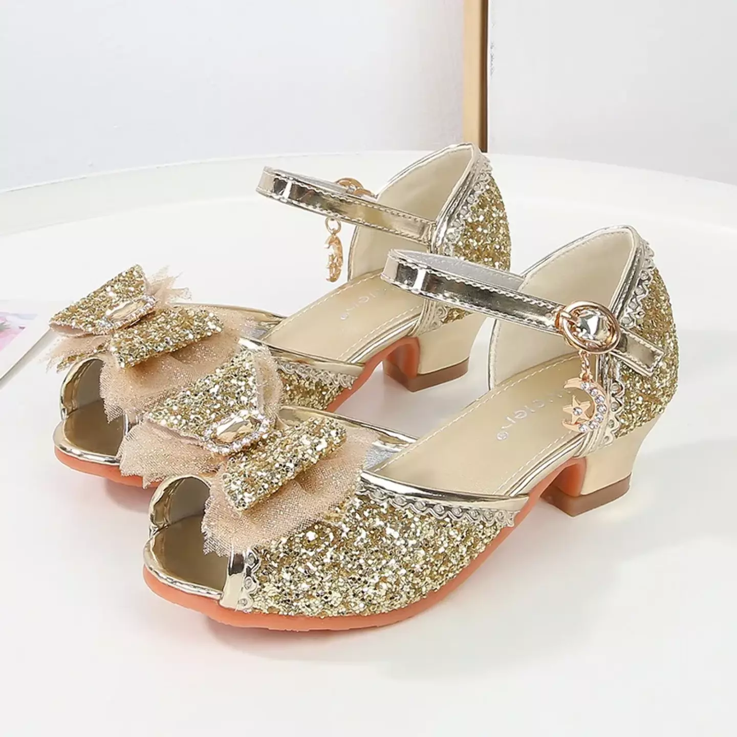 Shoes 11556 (Gold)