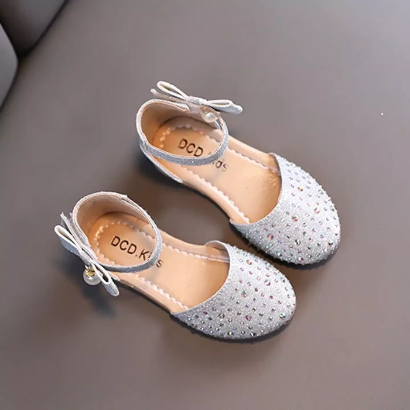 Toddler, Young Girls & Girls Grey Glitter Pearl Bow Dress Shoes | Lucys 11589