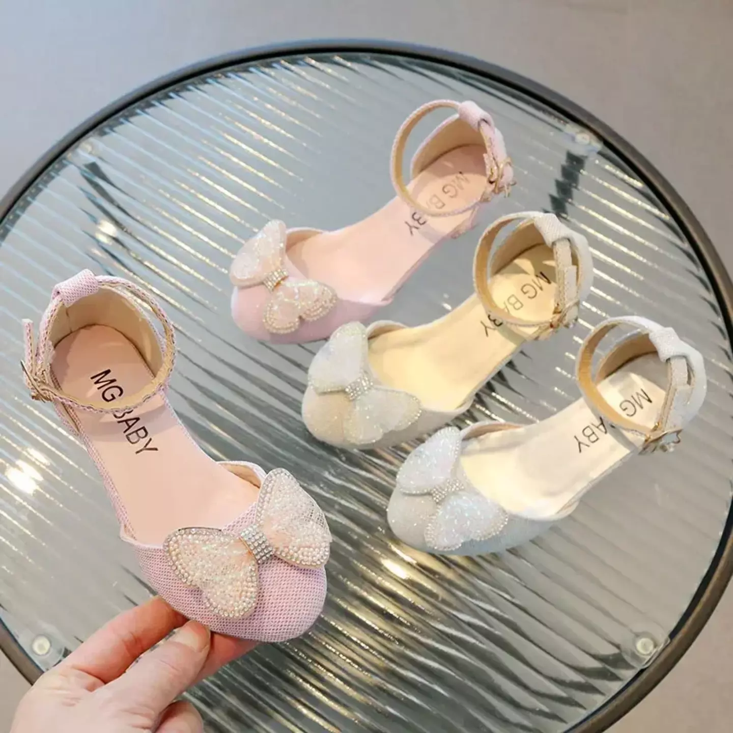 Young Girls & Girls Pink Butterfly Bow Block Heel Dress Shoes | Lucys 11610