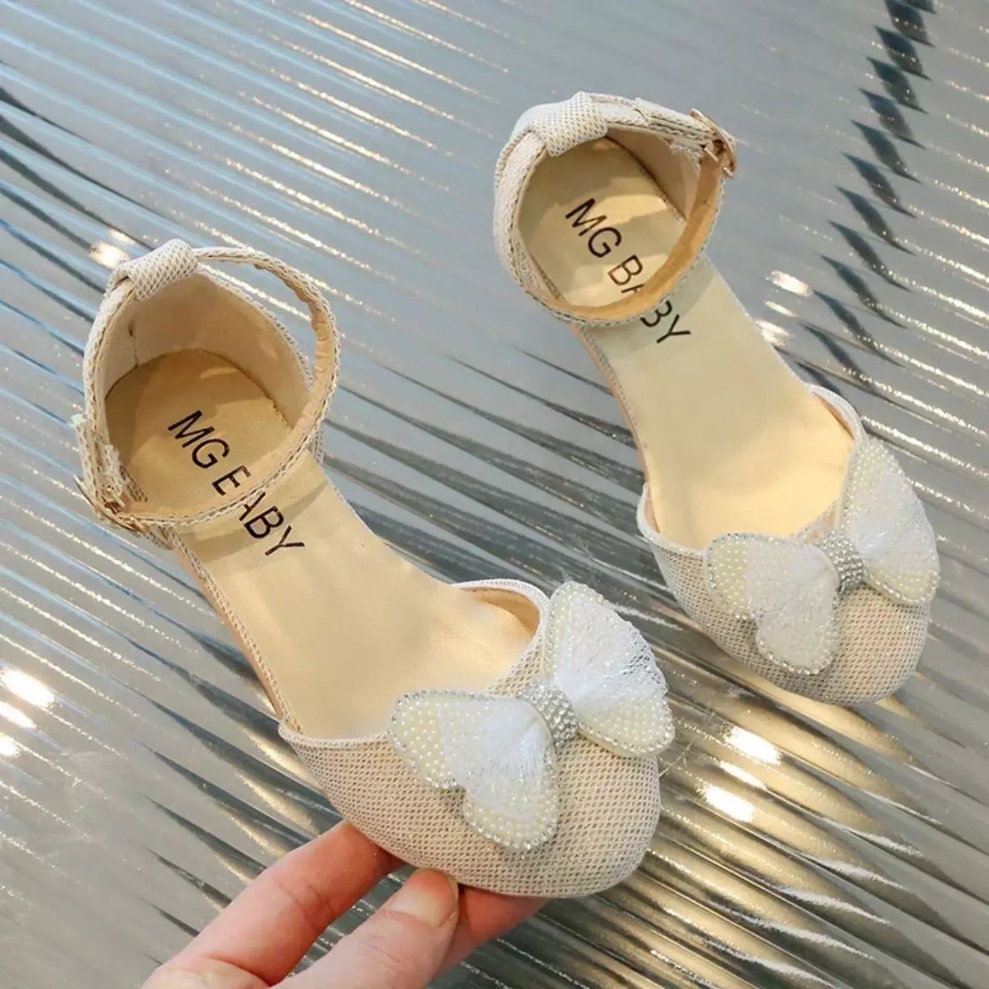 Young Girls & Girls Beige Butterfly Bow Block Heel Dress Shoes | Lucys 11609