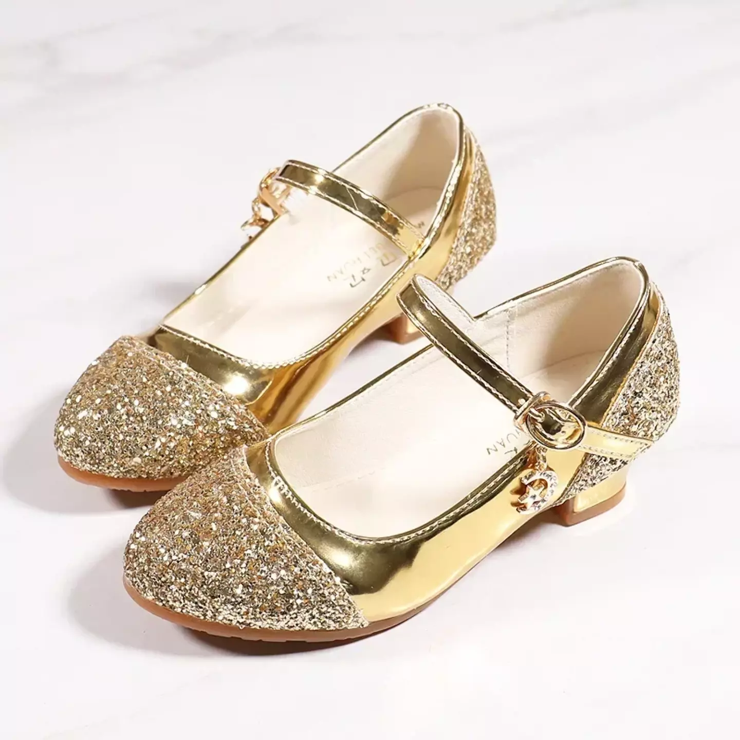 Shoes 11640 (Gold)