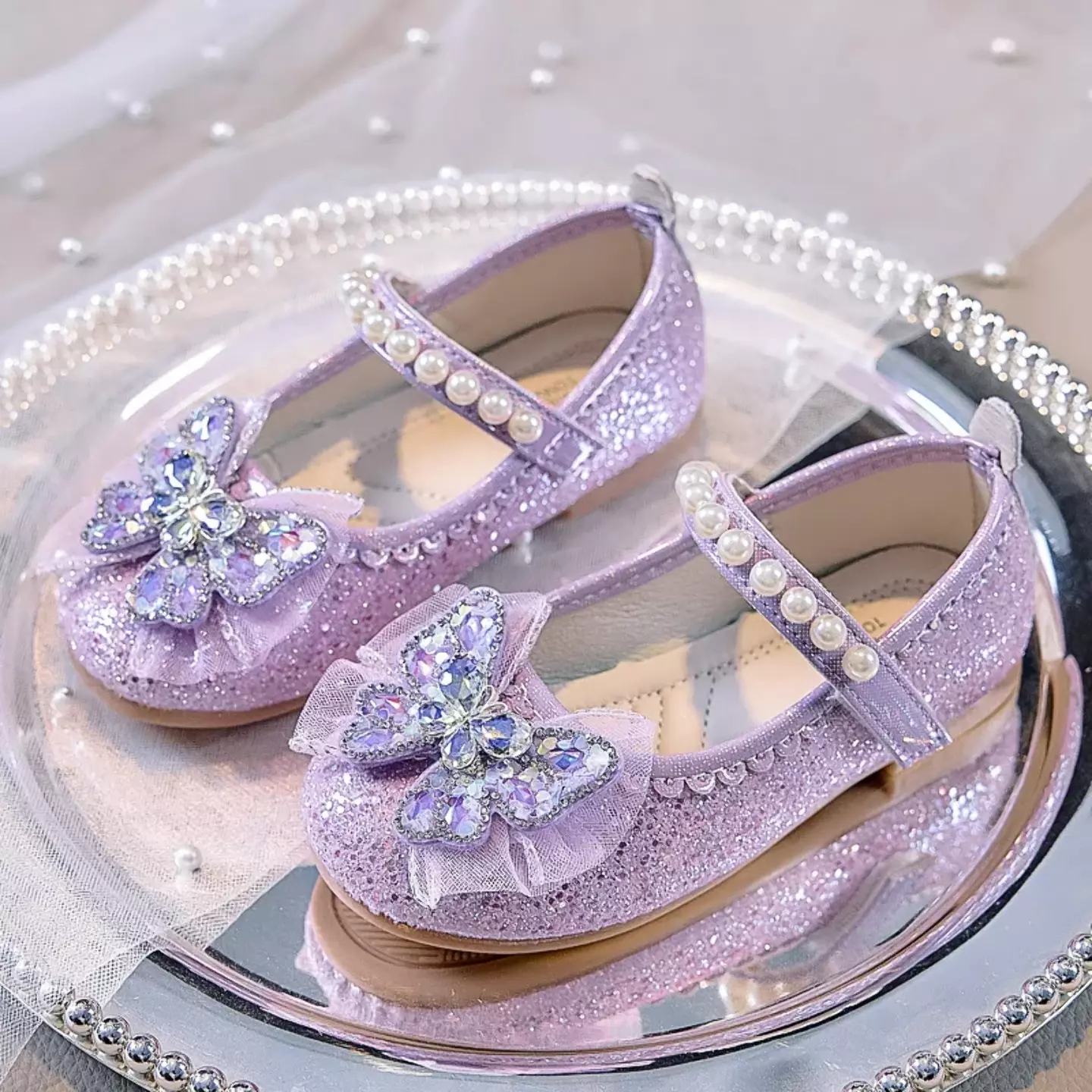 Young Girls & Girls Lavender Spectrum Sheen Pearl Trim Dress Shoes | Lucys 11686