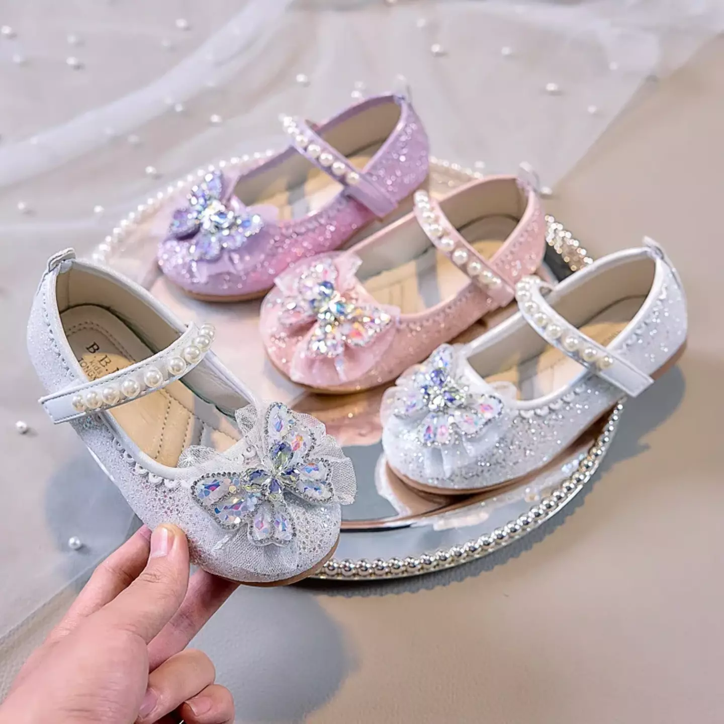 Young Girls & Girls Lavender Spectrum Sheen Pearl Trim Dress Shoes | Lucys 11686