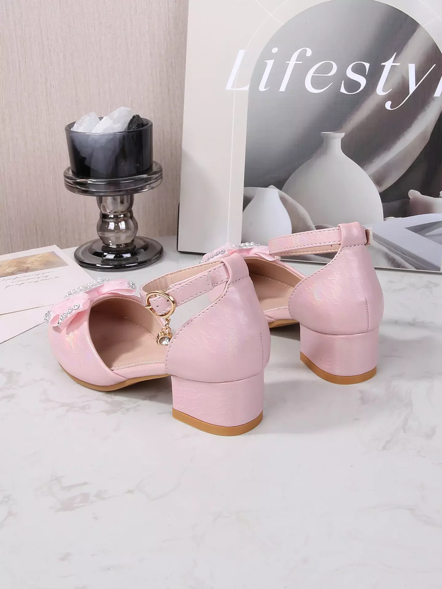 Young Girls & Girls Pink Glaze Ripple Pearl Heart Dress Shoes | Lucys 11699