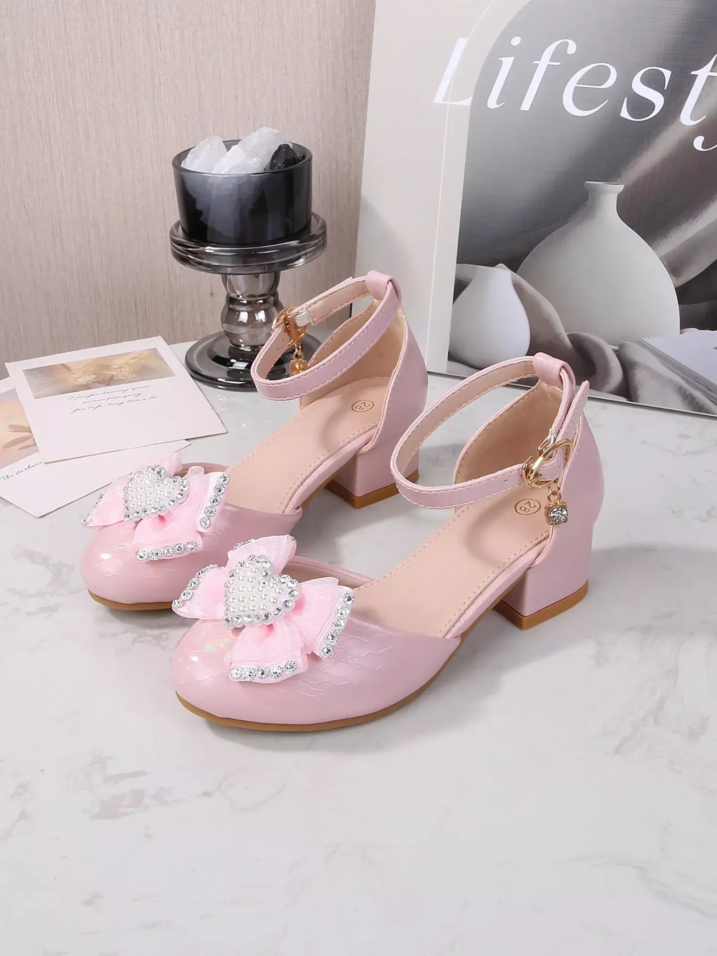 Young Girls & Girls Pink Glaze Ripple Pearl Heart Dress Shoes | Lucys 11699