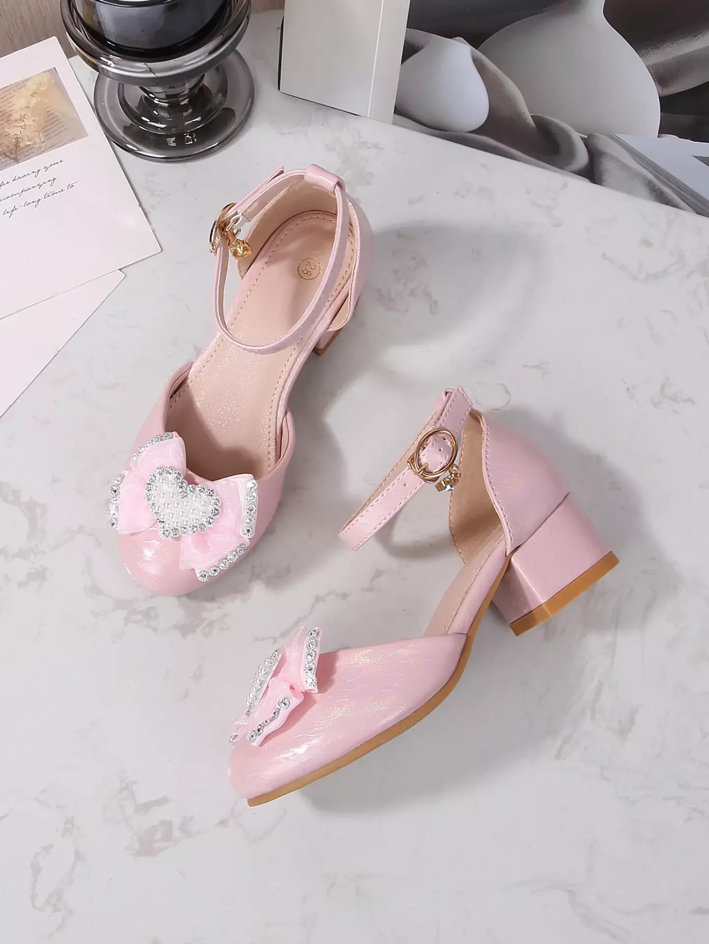 Young Girls & Girls Pink Glaze Ripple Pearl Heart Dress Shoes | Lucys 11699