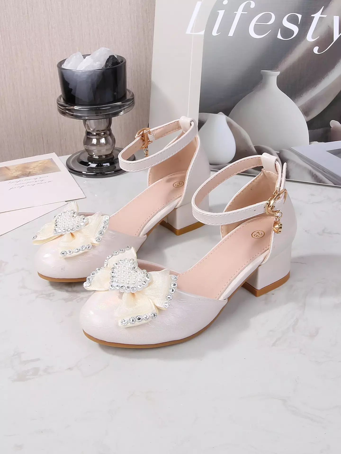 Young Girls & Girls Ivory Glaze Ripple Pearl Heart Dress Shoes | Lucys 11700