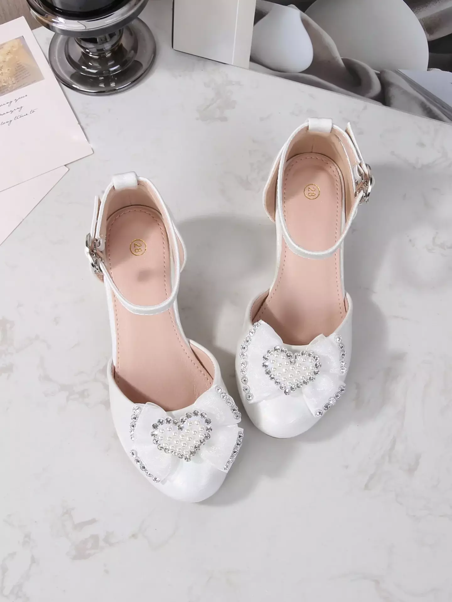 Young Girls & Girls White Glaze Ripple Pearl Heart Dress Shoes | Lucys 11697