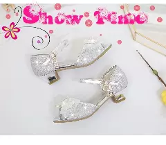 Young Girls & Girls Silver Aurora Lining Pearl Bow Dress Shoes | Lucys 11732
