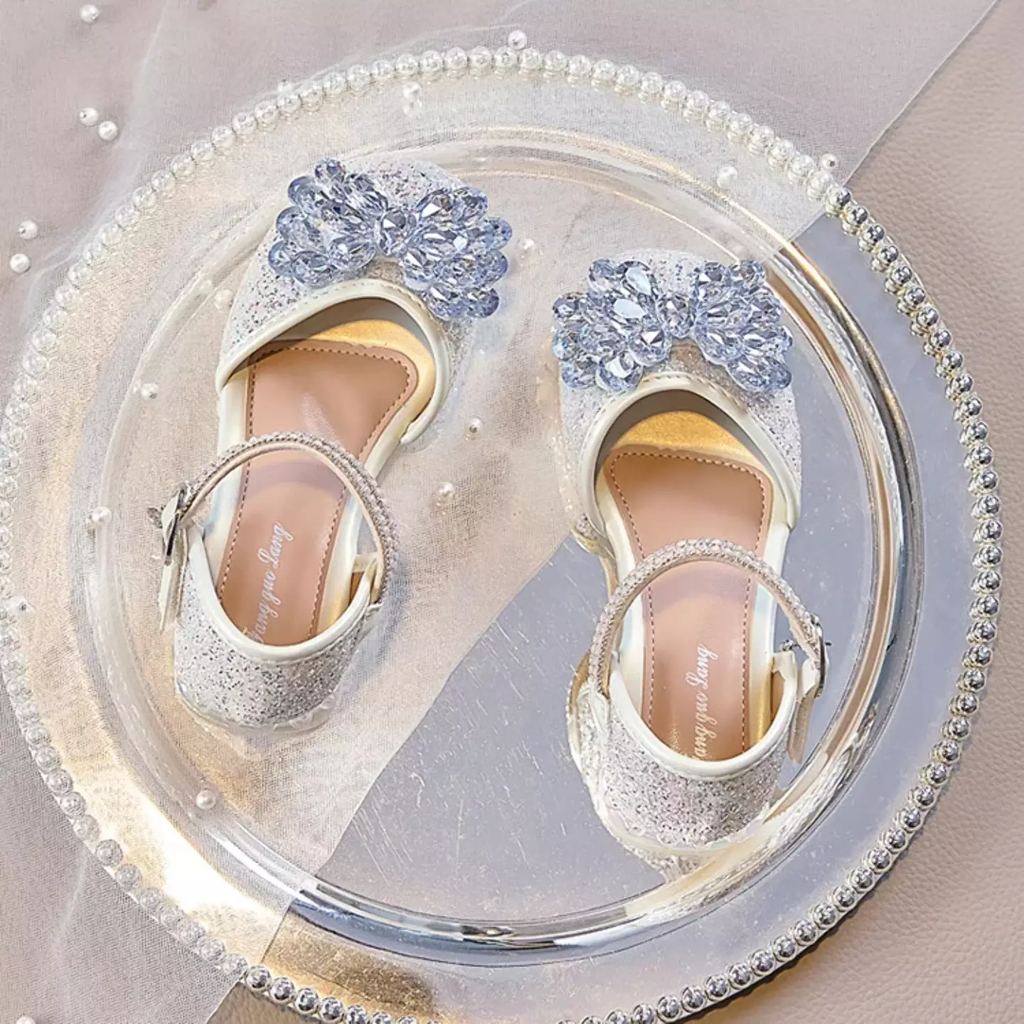 Young Girls & Girls Ivory Faceted Flower Glitter Dress Shoes | Lucys 11772