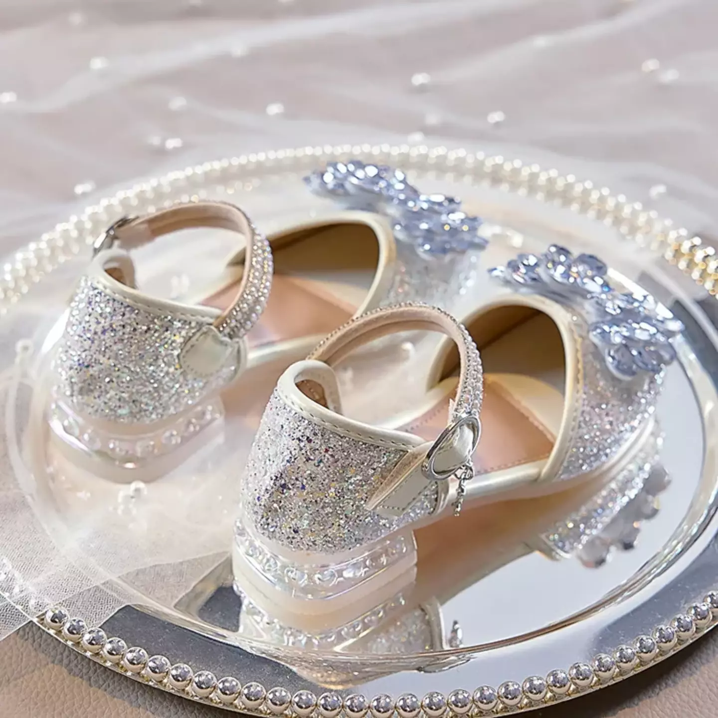 Young Girls & Girls Ivory Faceted Flower Glitter Dress Shoes | Lucys 11772