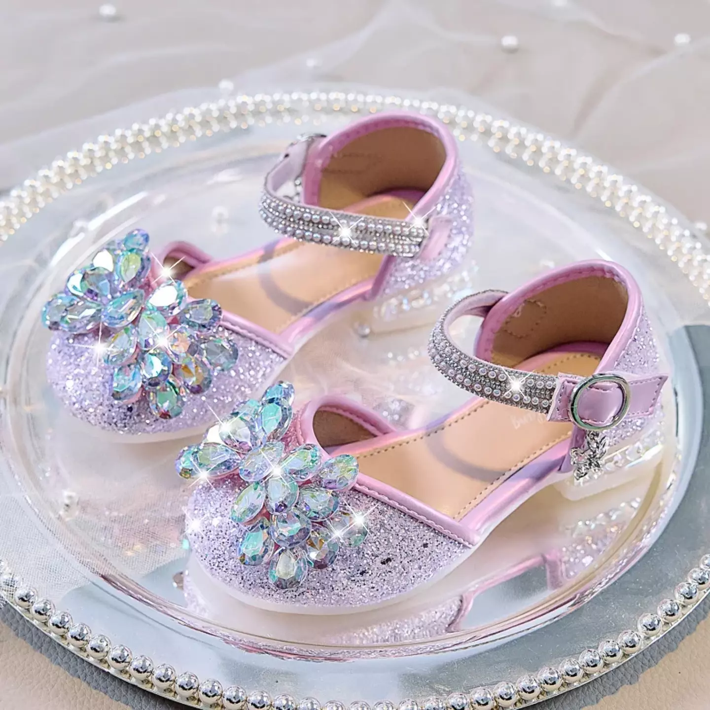 Young Girls & Girls Lavender Faceted Flower Glitter Dress Shoes | Lucys 11776