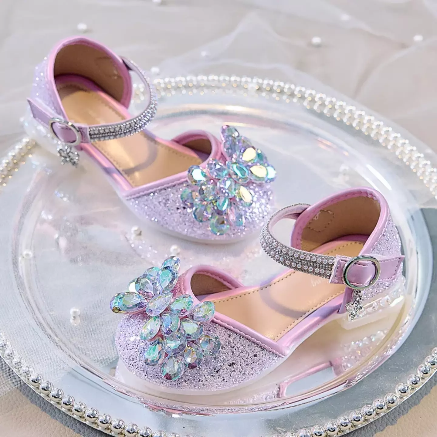 Young Girls & Girls Lavender Faceted Flower Glitter Dress Shoes | Lucys 11776
