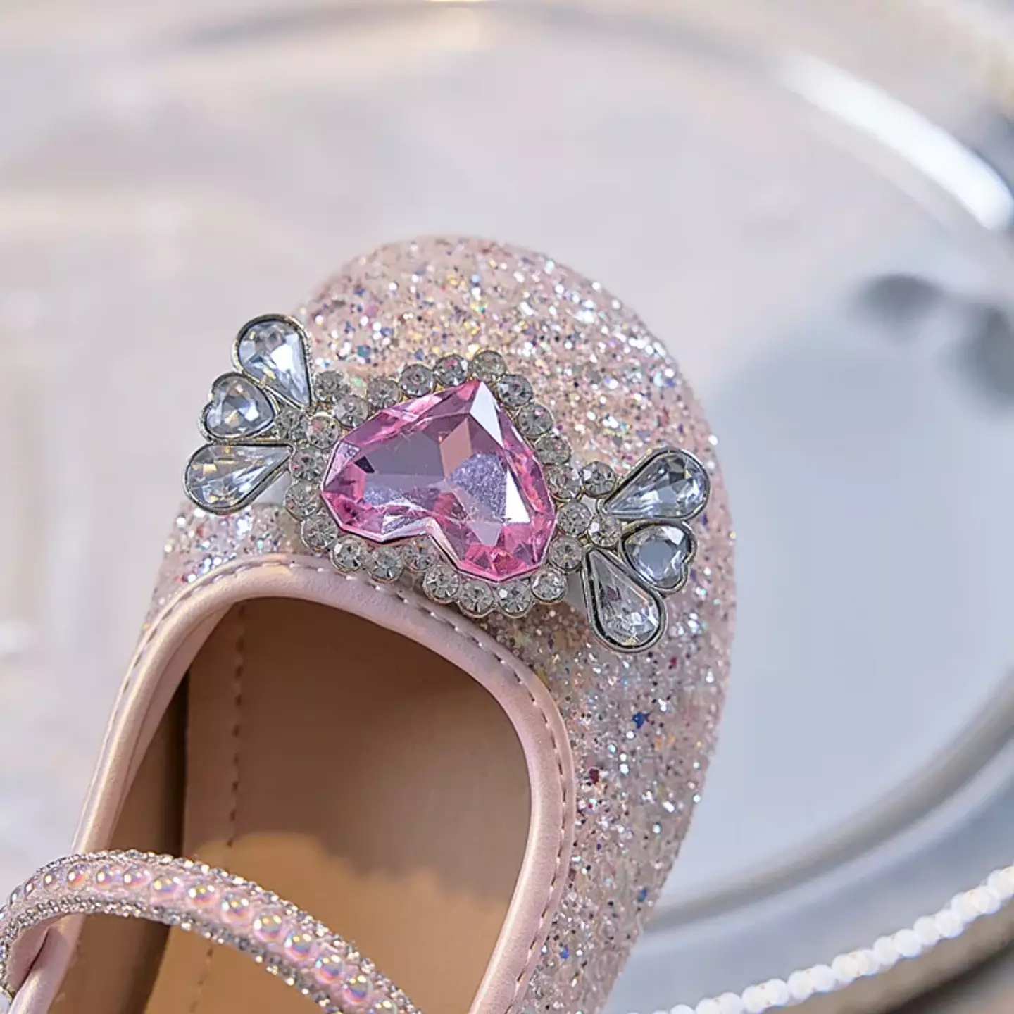 Young Girls & Girls Pink Heart Gem Glitter Mary Jane Dress Shoes | Lucys 11804