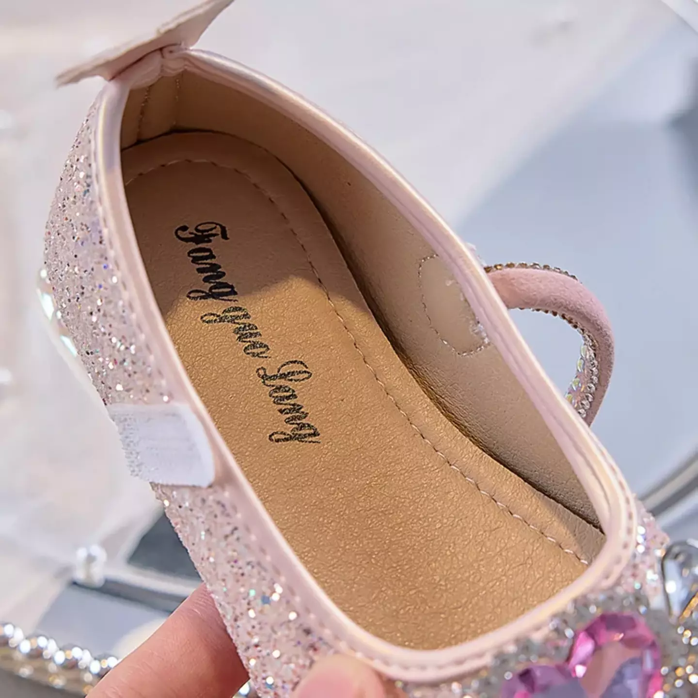 Young Girls & Girls Pink Heart Gem Glitter Mary Jane Dress Shoes | Lucys 11804