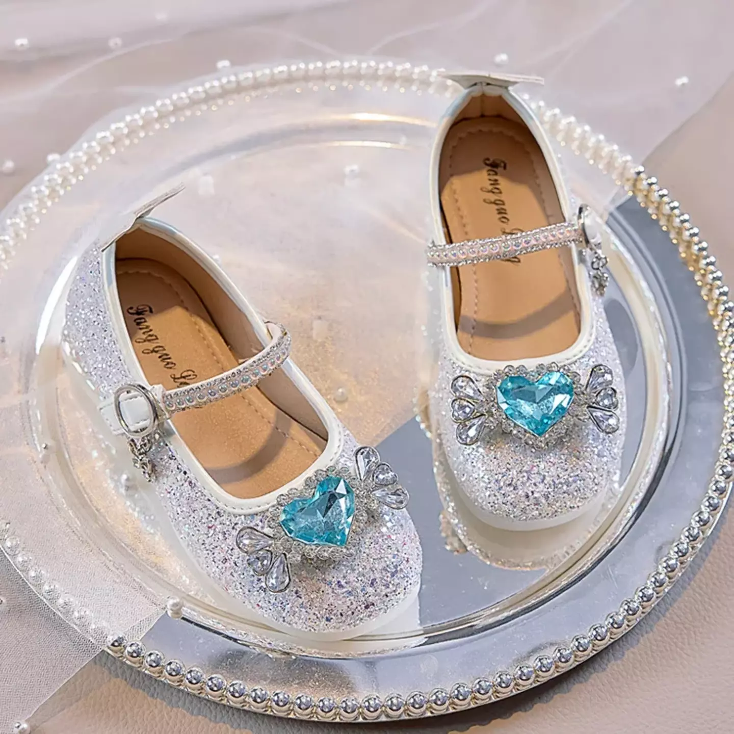 Young Girls & Girls Ivory Heart Gem Glitter Mary Jane Dress Shoes | Lucys 11805